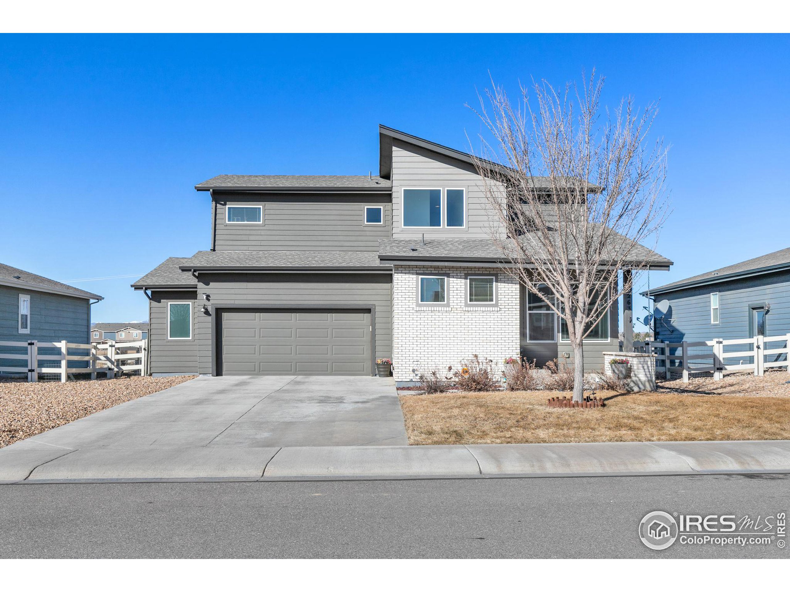 7263 Horsechestnut St