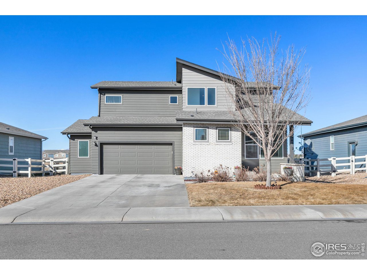 7263 Horsechestnut St