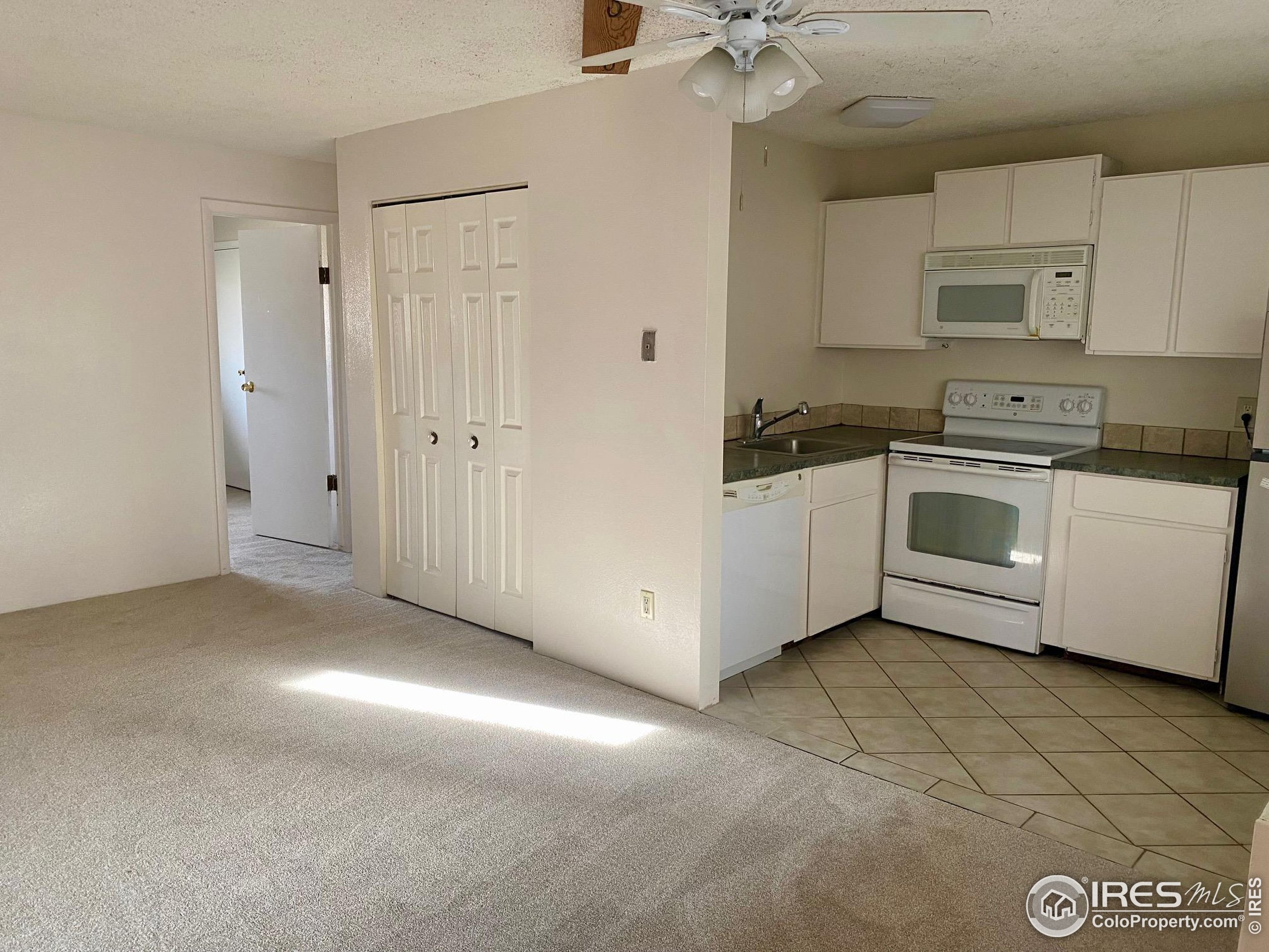 3161 Madison Ave R-310