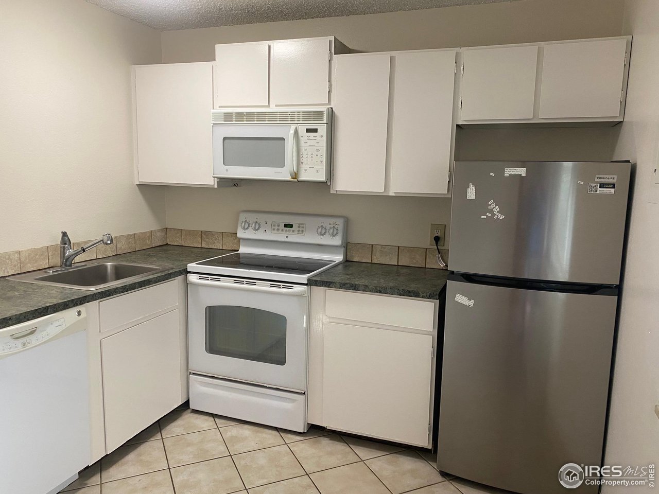 3161 Madison Ave R-310