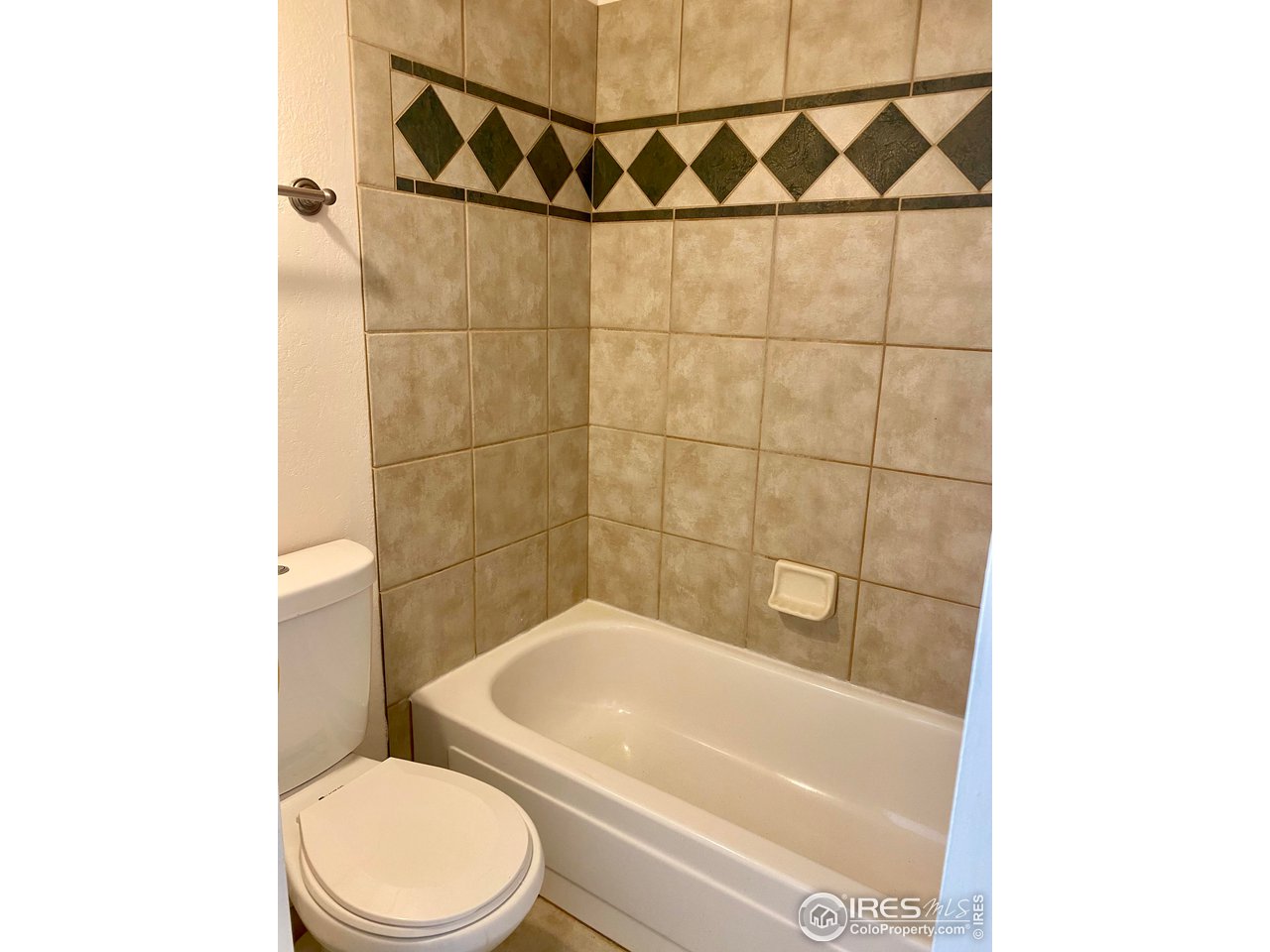 3161 Madison Ave R-310