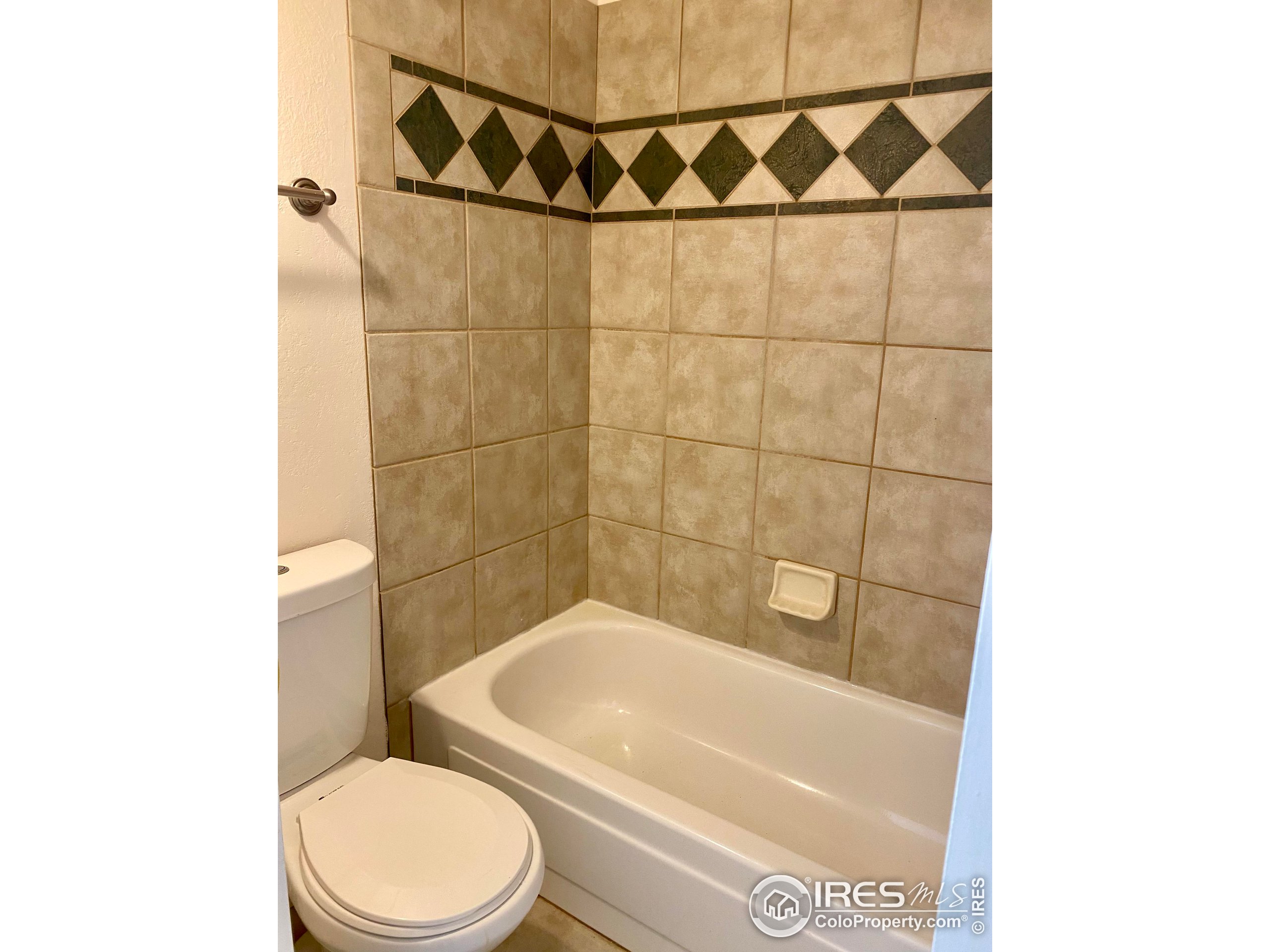 3161 Madison Ave R-310