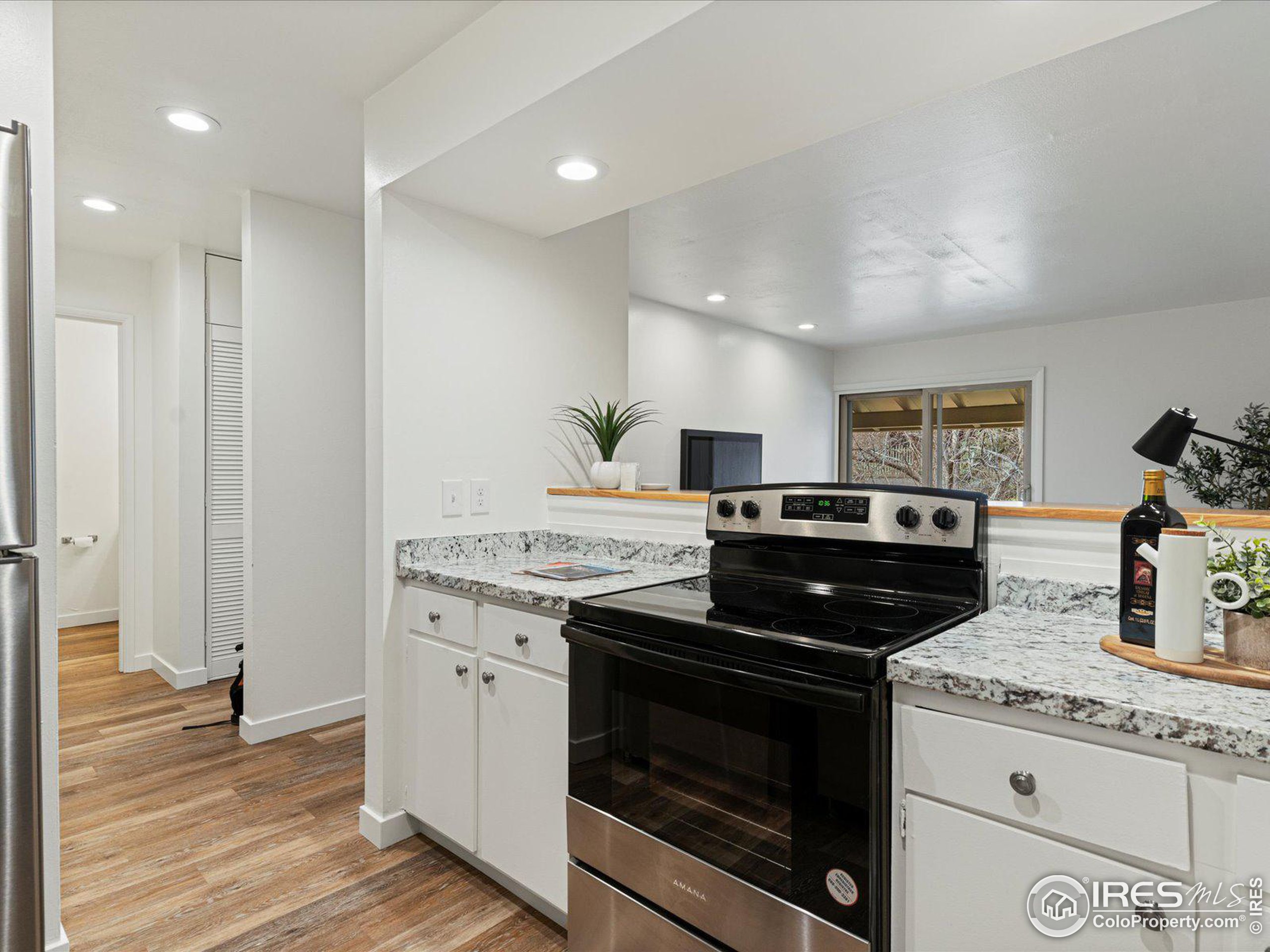 2707 Valmont Rd D-307