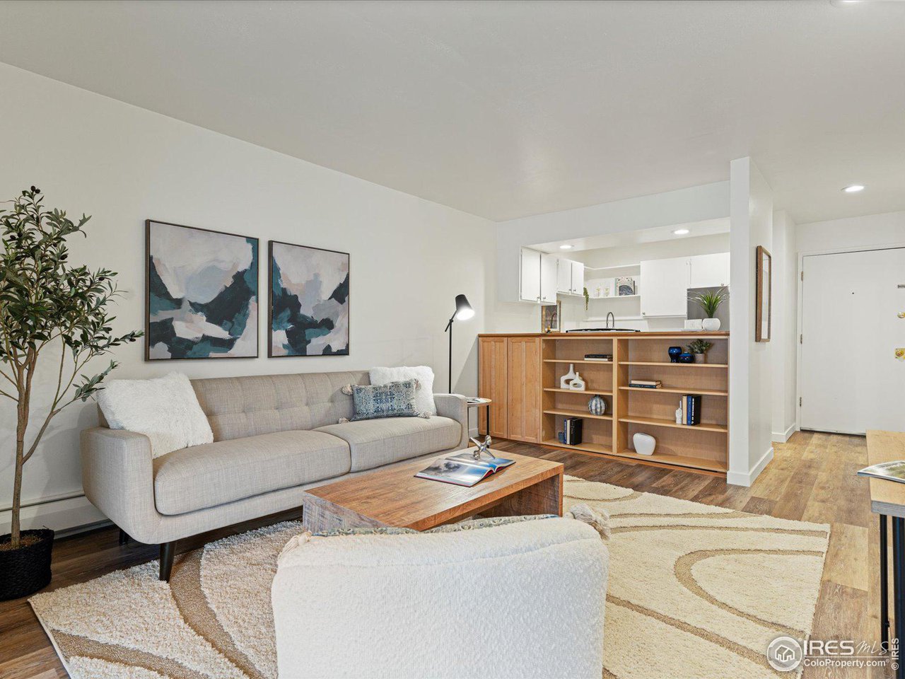 2707 Valmont Rd D-307