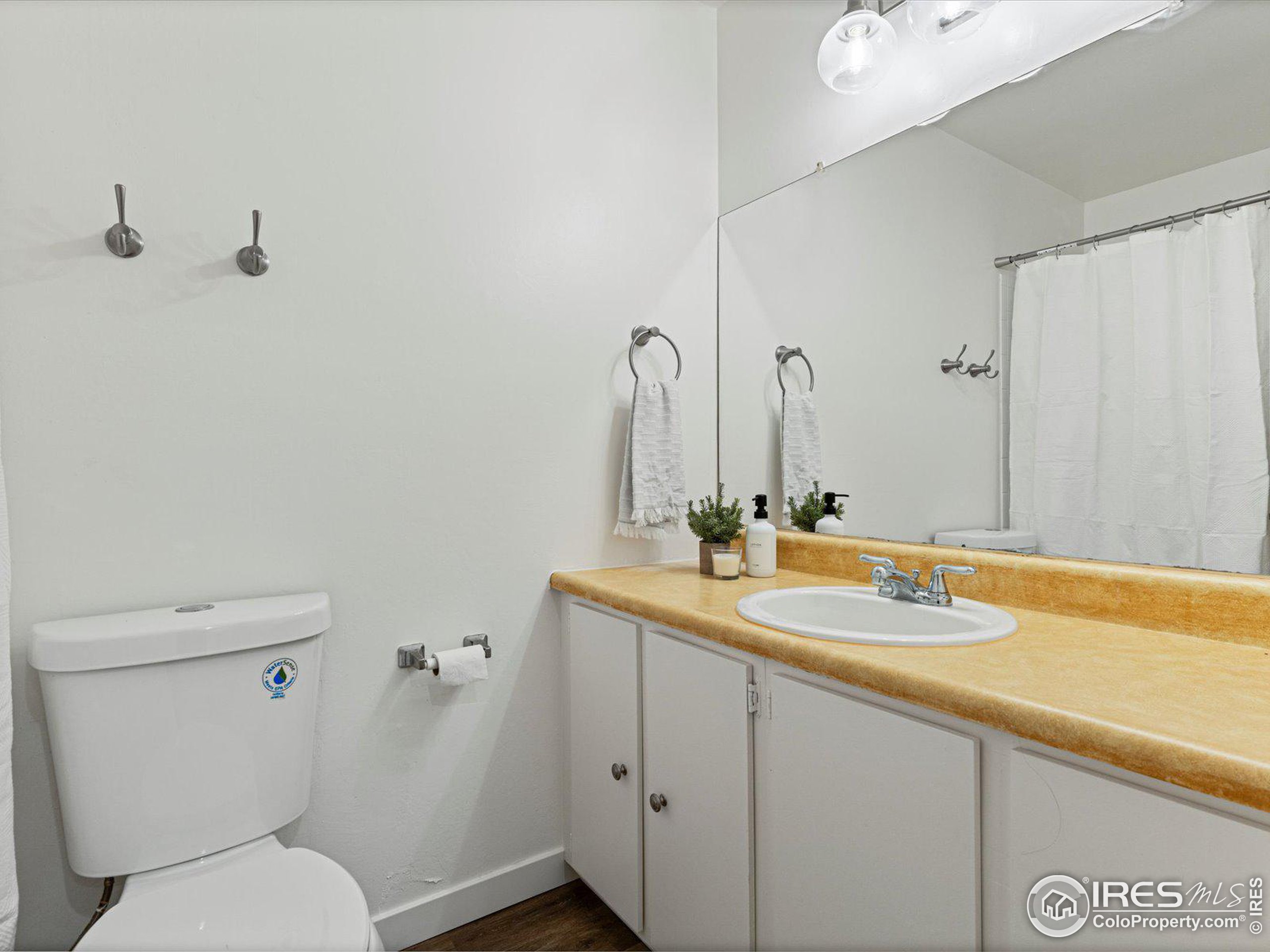 2707 Valmont Rd D-307