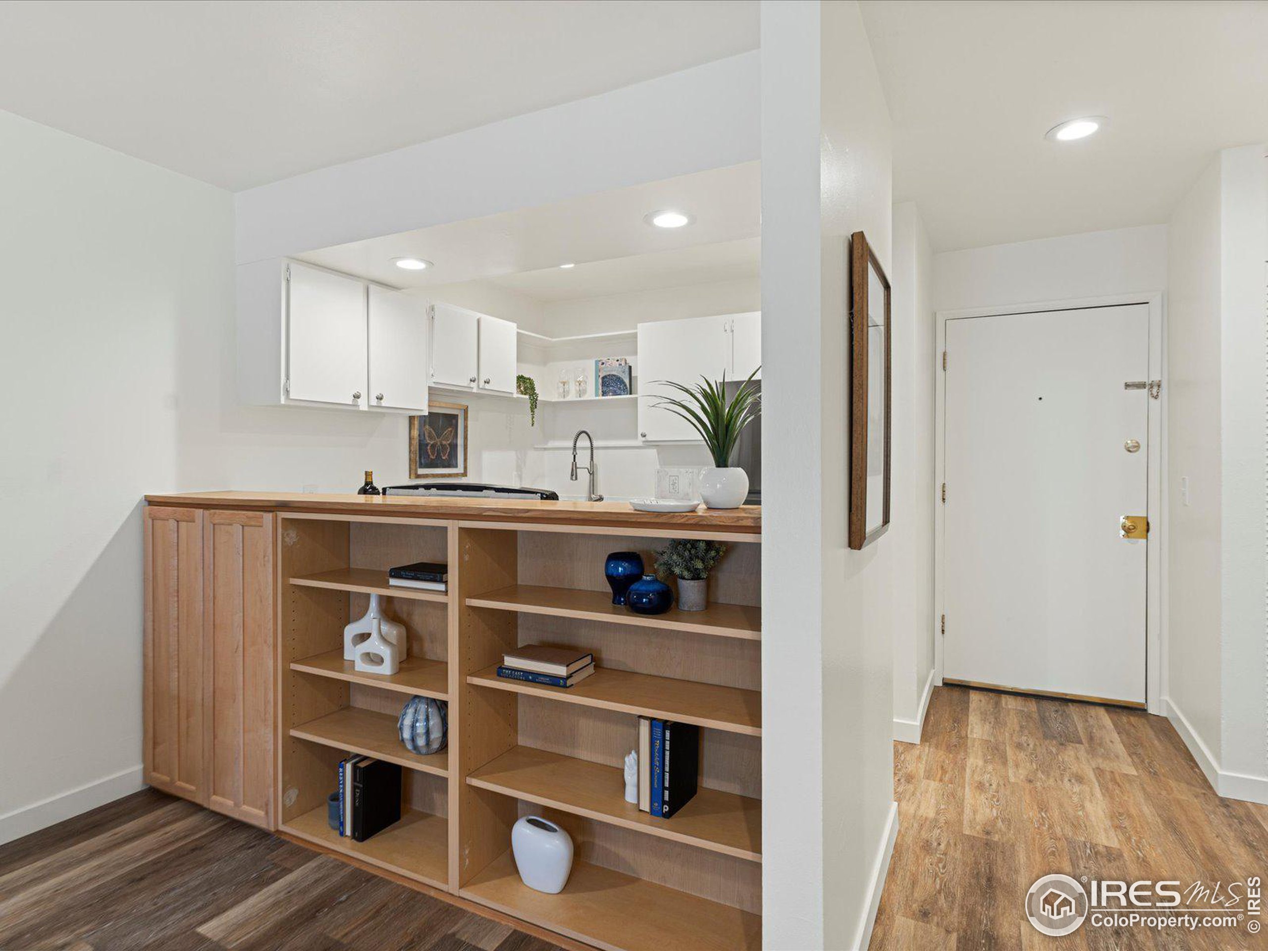 2707 Valmont Rd D-307