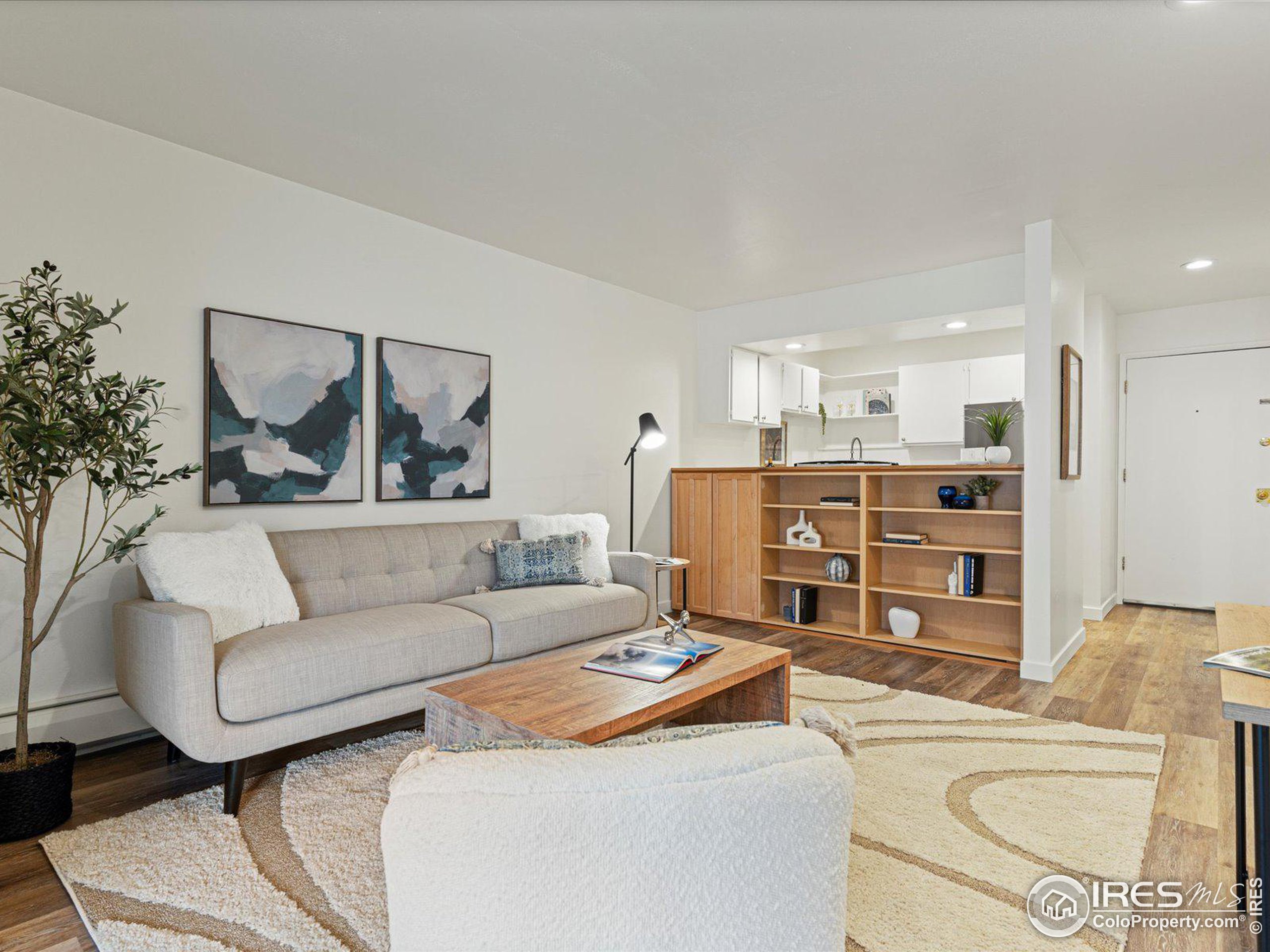 2707 Valmont Rd D-307