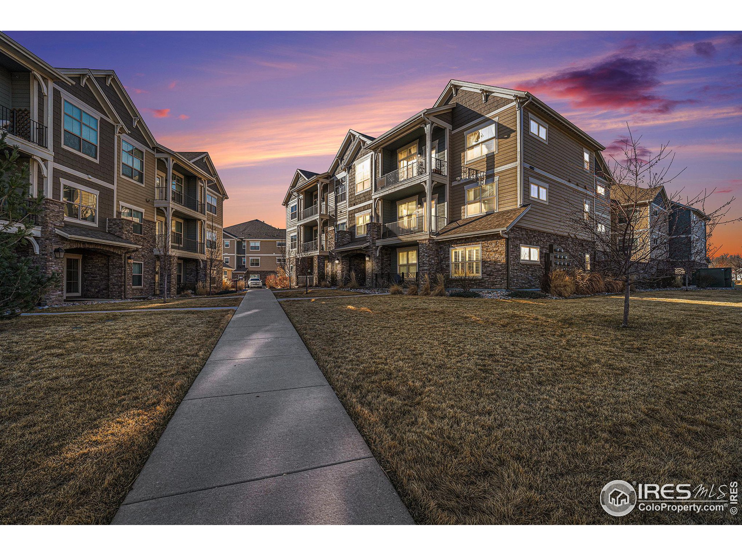 4662 Hahns Peak Dr 301