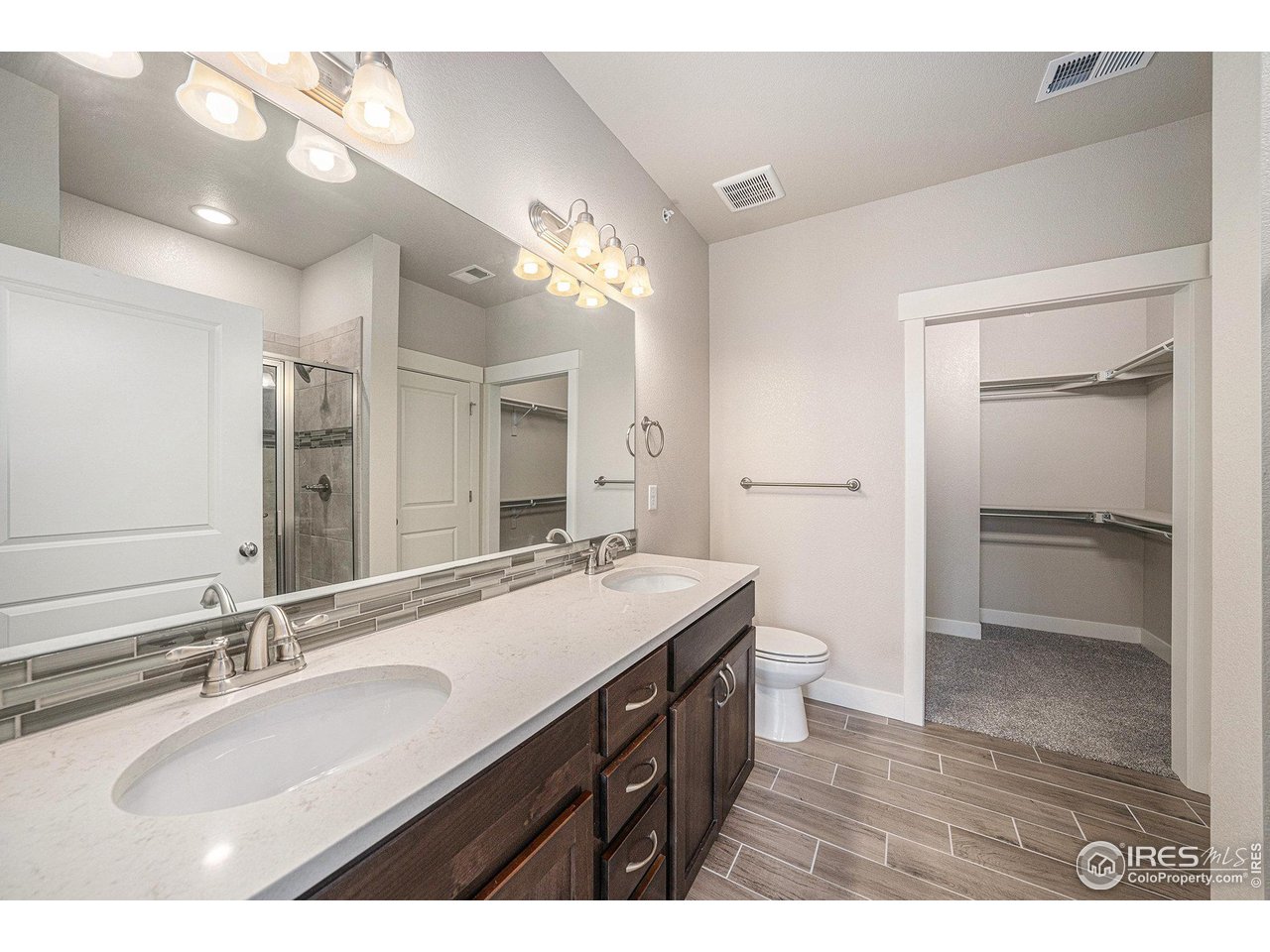 4662 Hahns Peak Dr 301