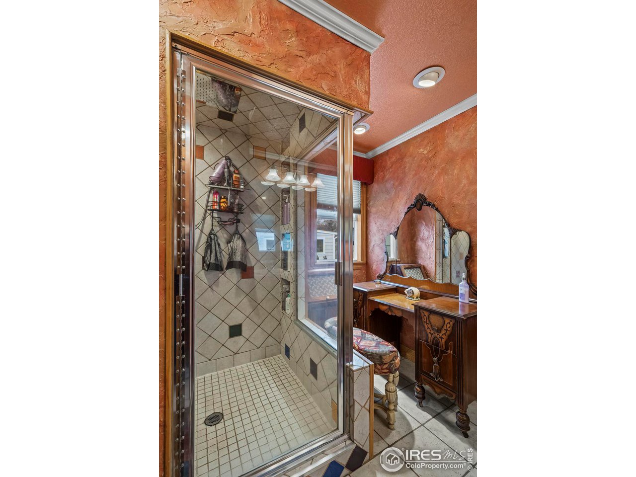 1151 S Davenport Ct