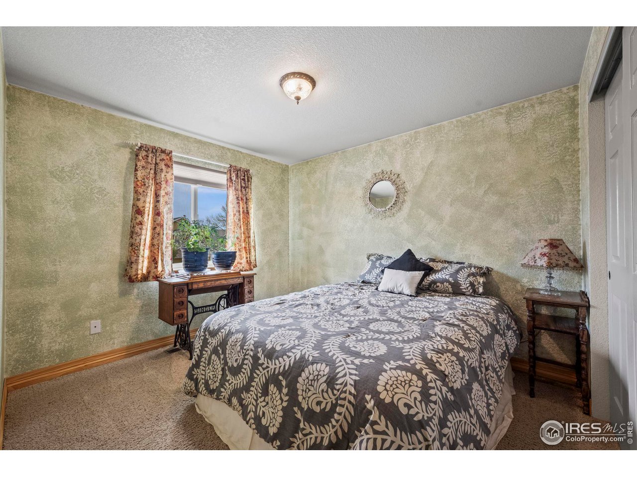 1151 S Davenport Ct