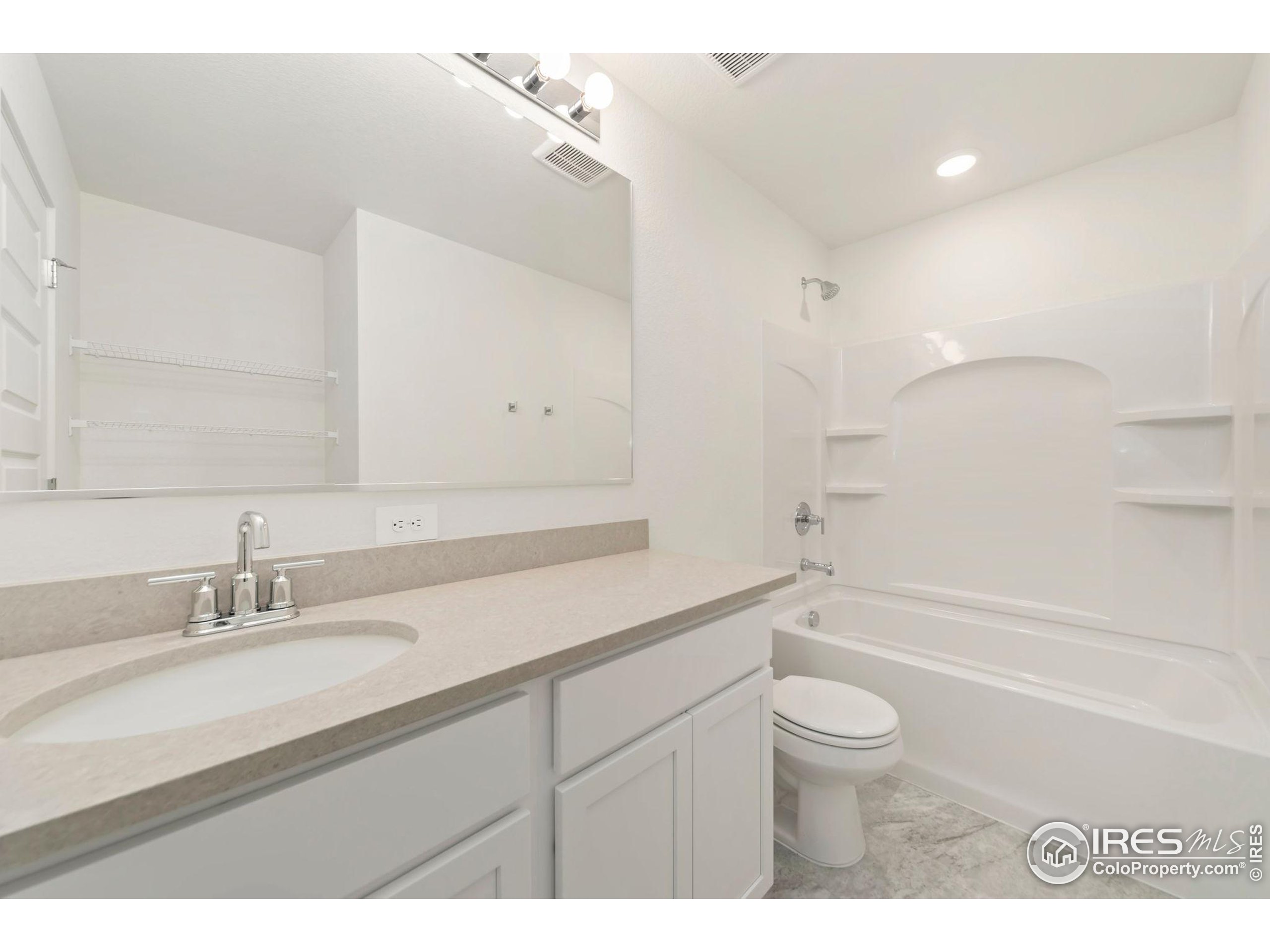 7137 Feather Reed Dr