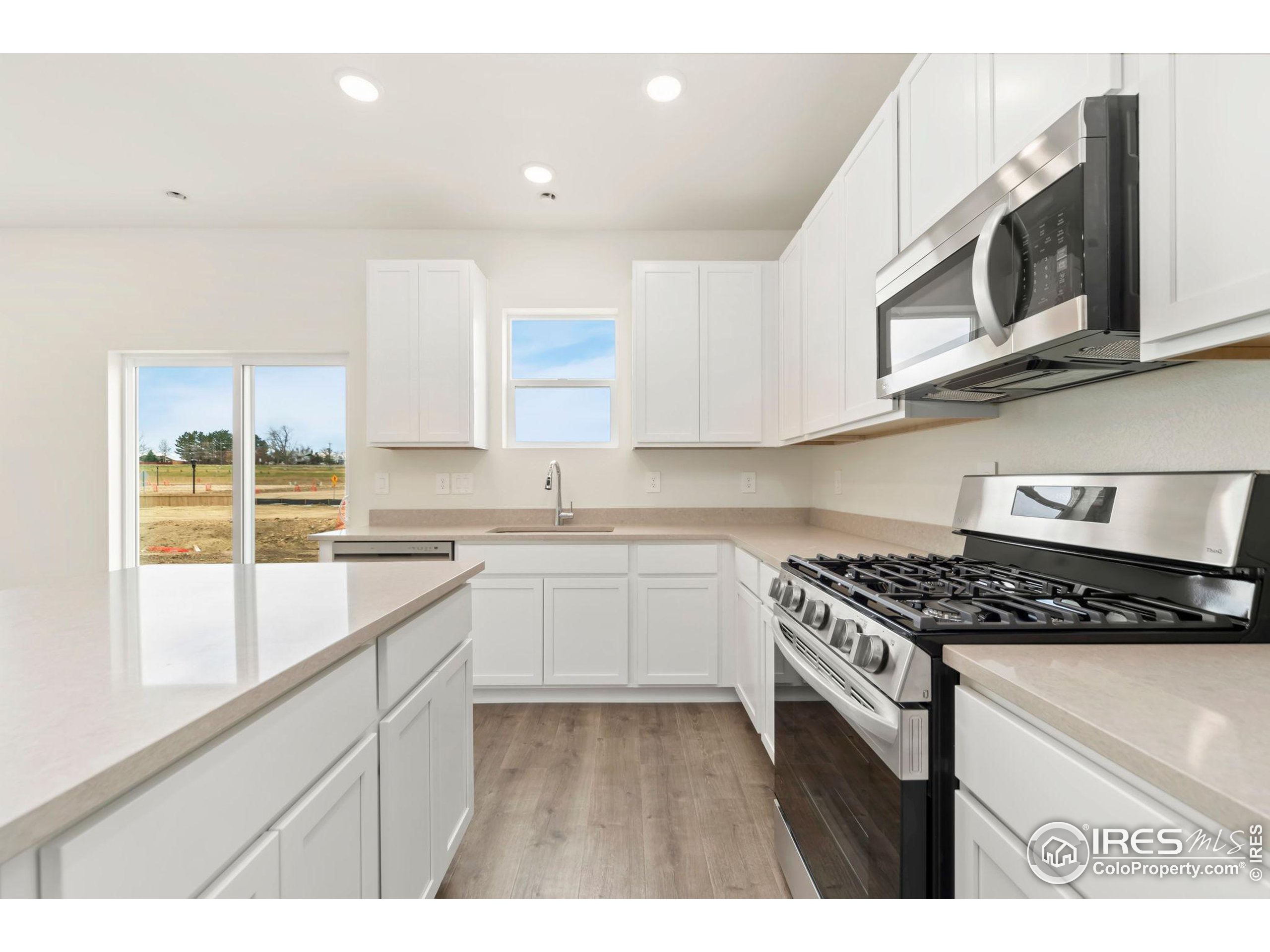 7137 Feather Reed Dr