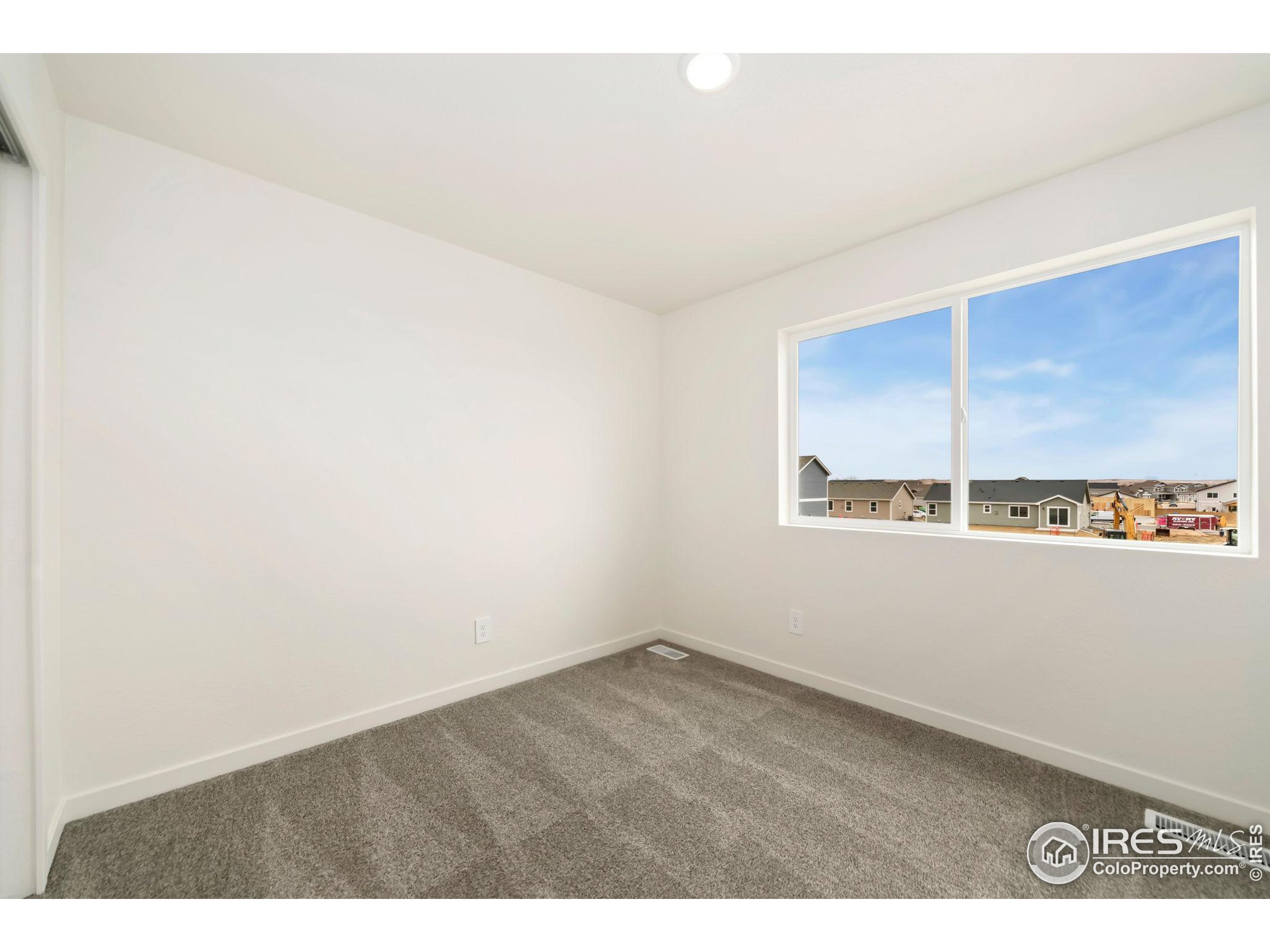 7137 Feather Reed Dr