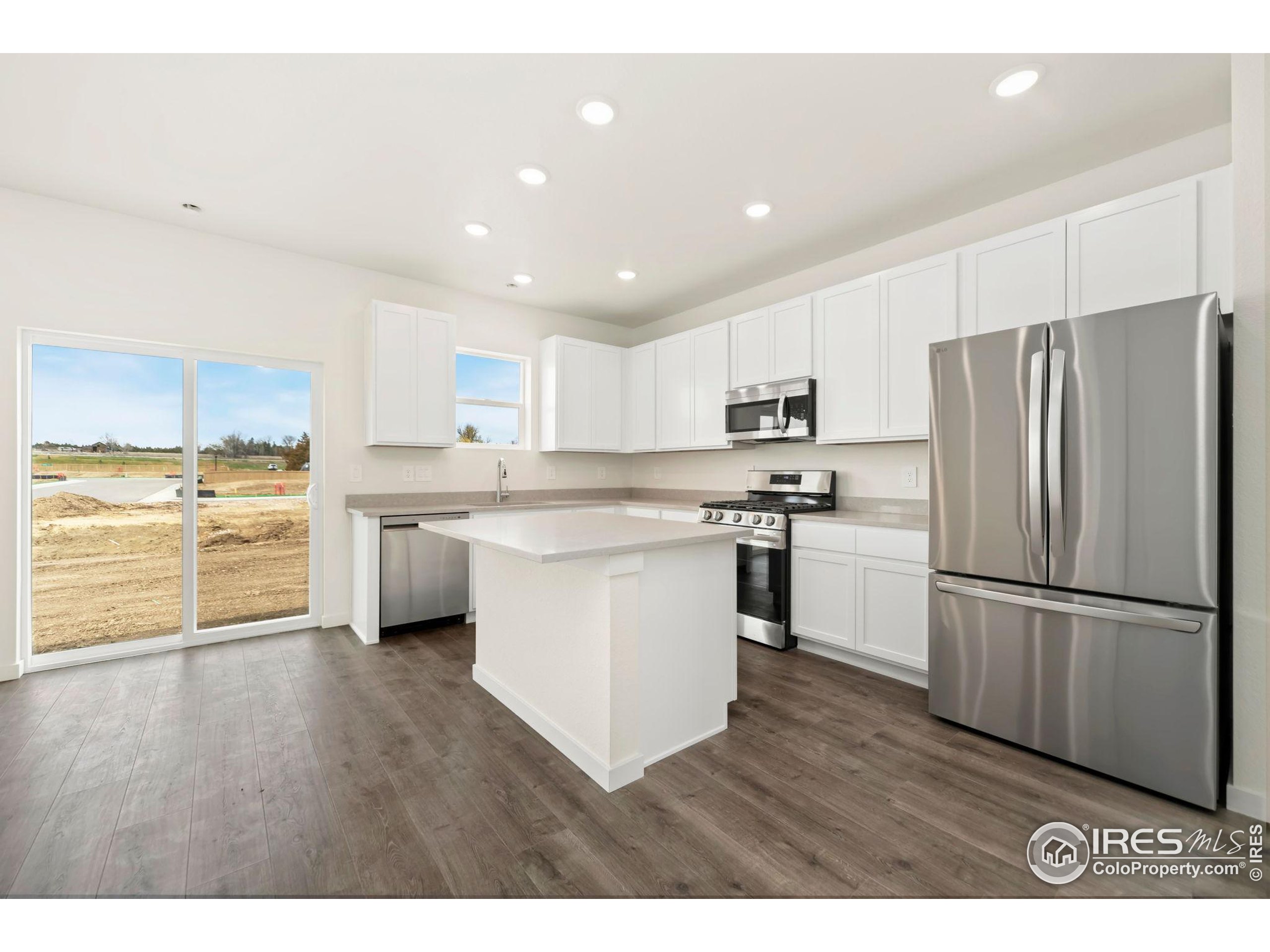 7137 Feather Reed Dr