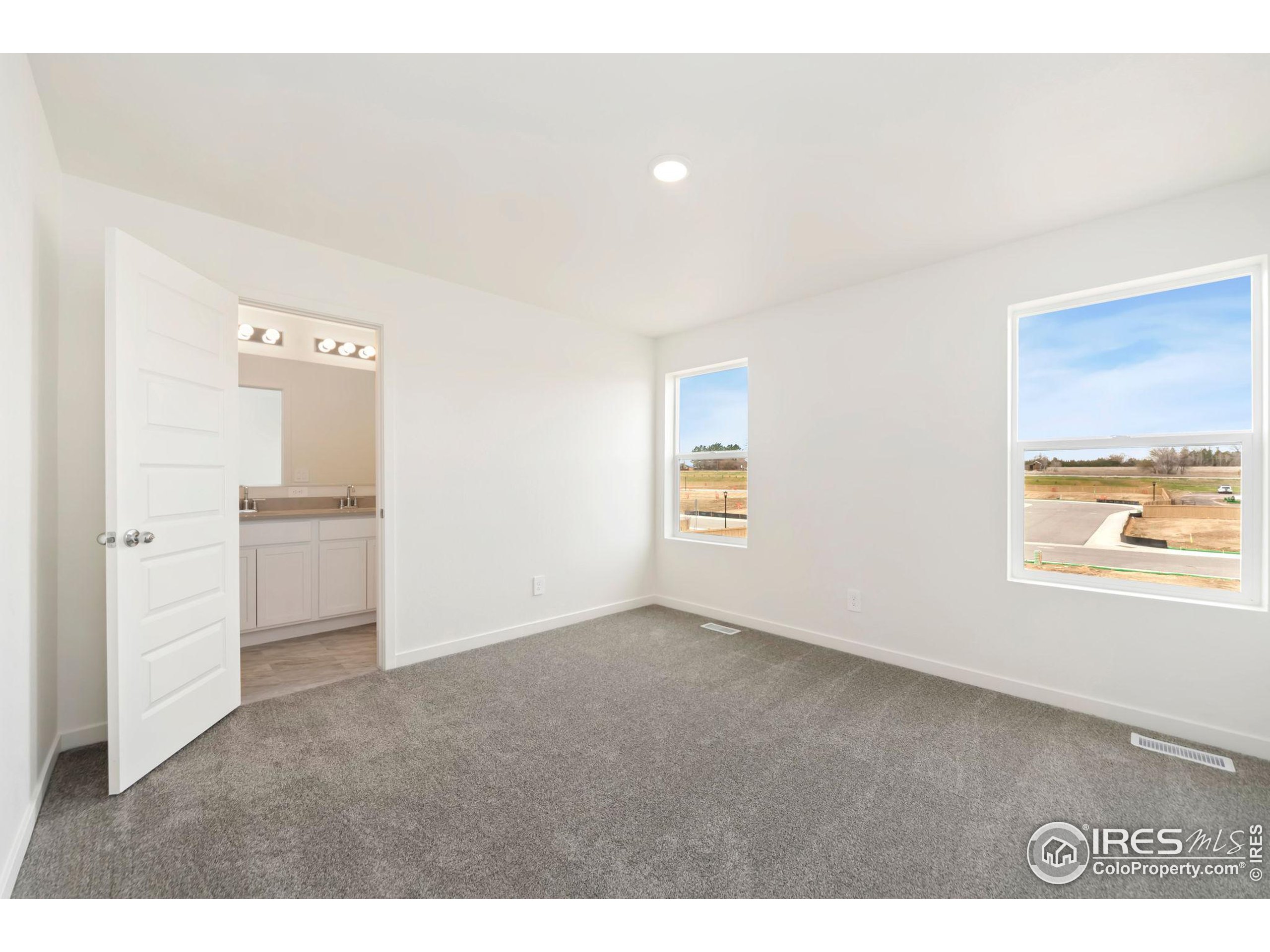 7137 Feather Reed Dr