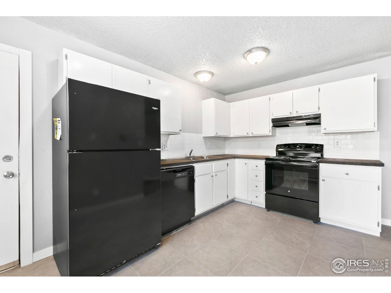 816 Stone Mountain Ct 1-6