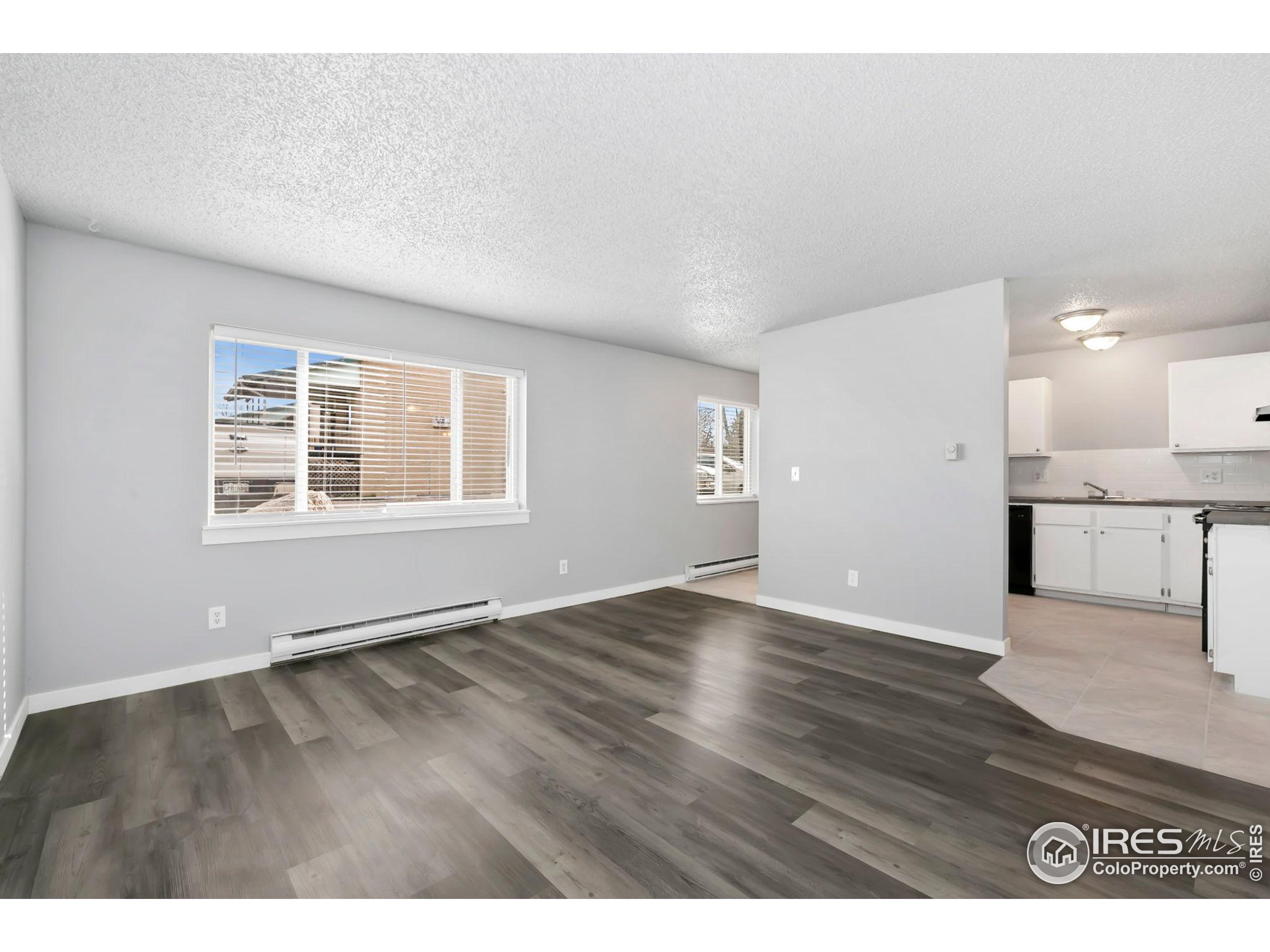 816 Stone Mountain Ct 1-6