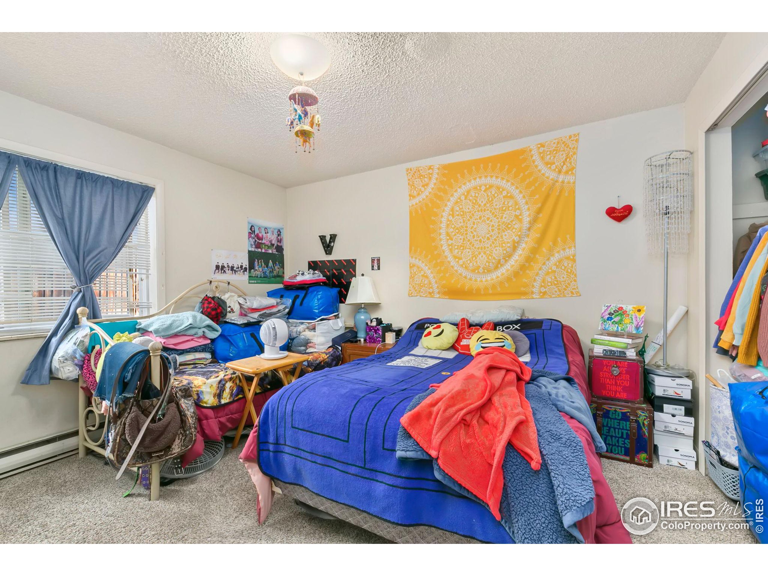 816 Stone Mountain Ct 1-6