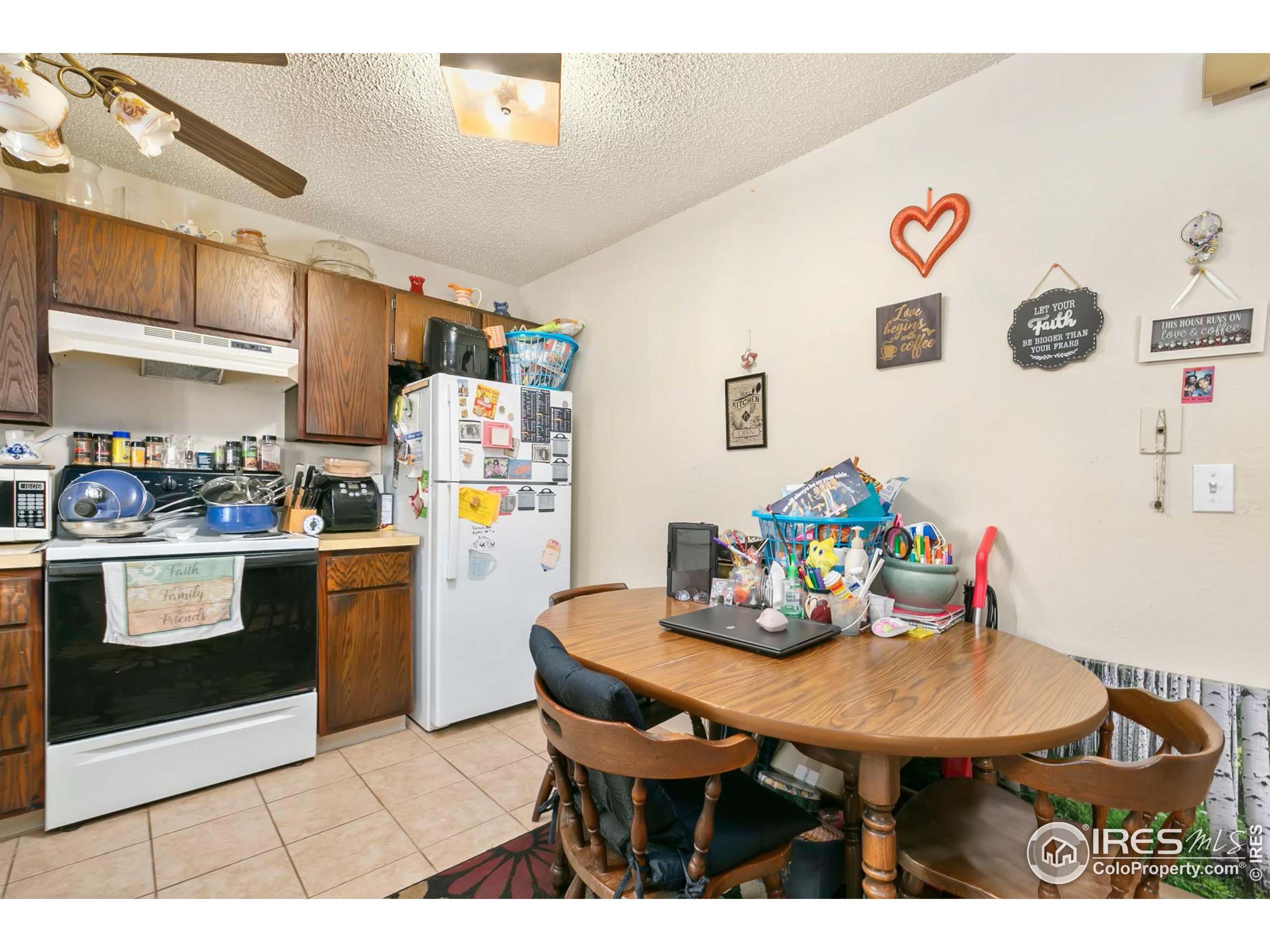 816 Stone Mountain Ct 1-6