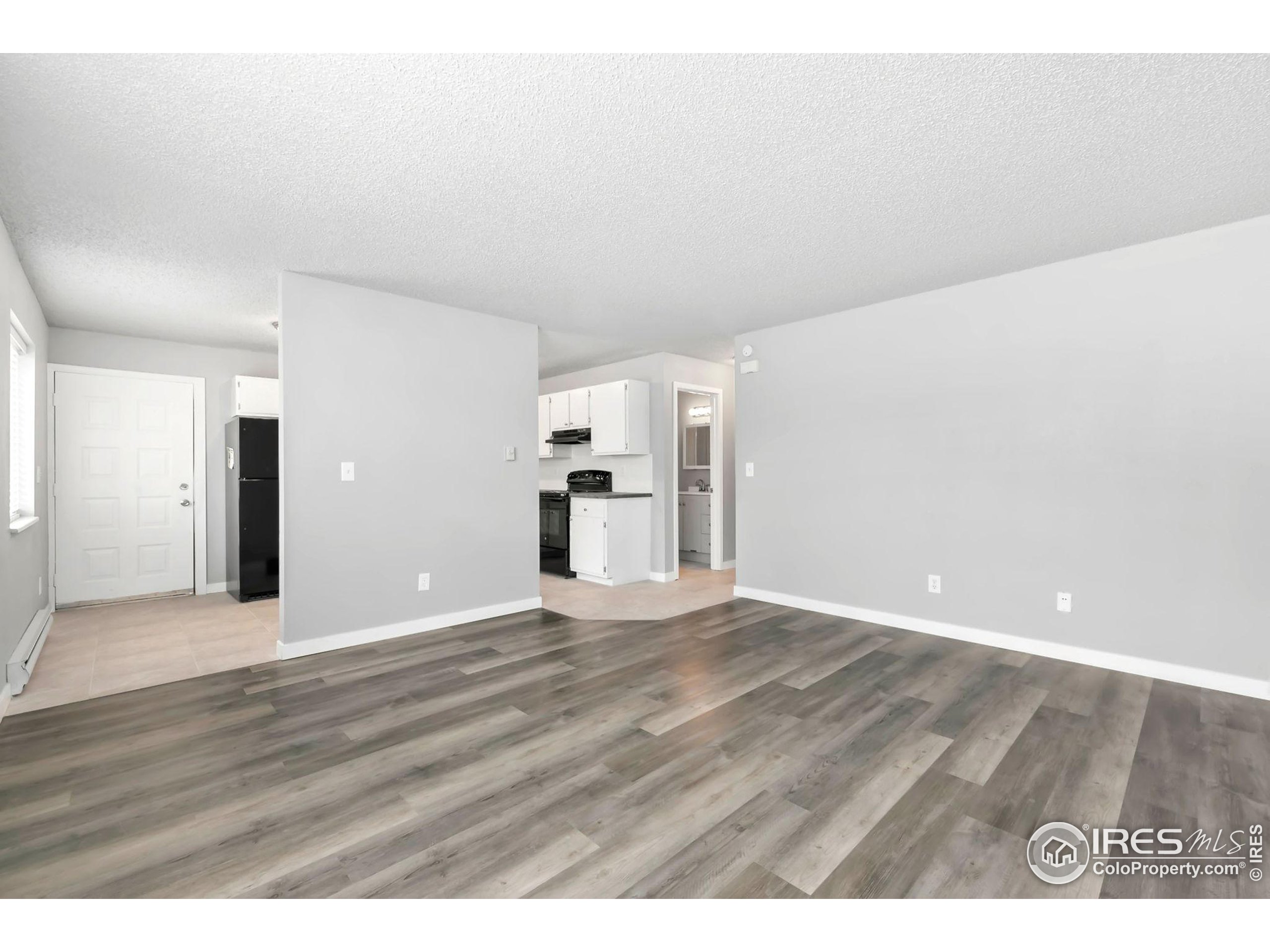 816 Stone Mountain Ct 1-6