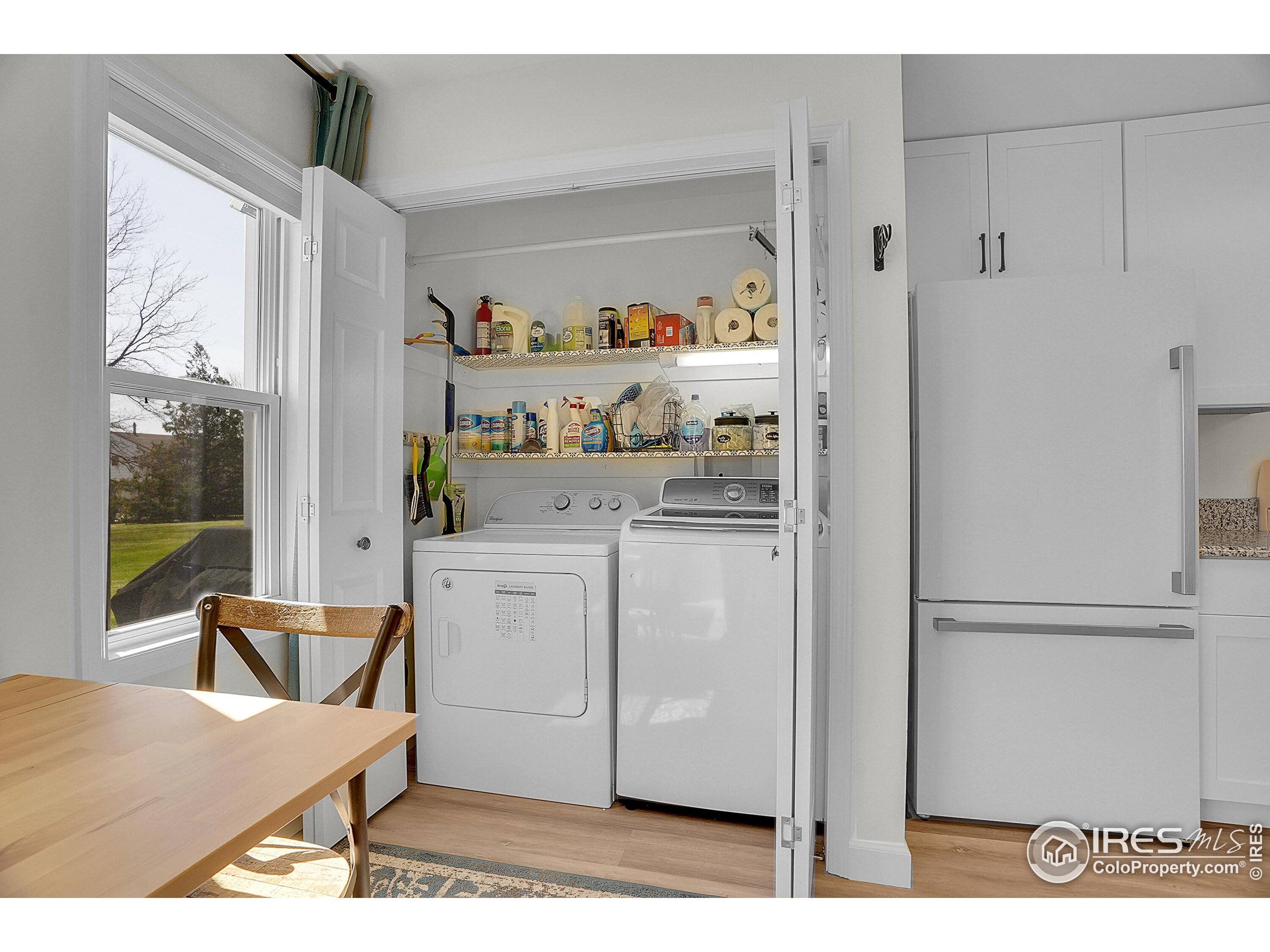 325 Sundance Cir N B