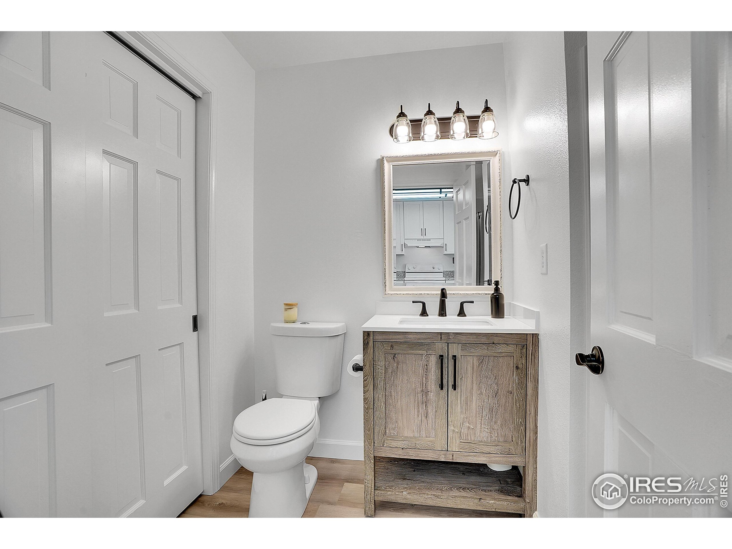 325 Sundance Cir N B