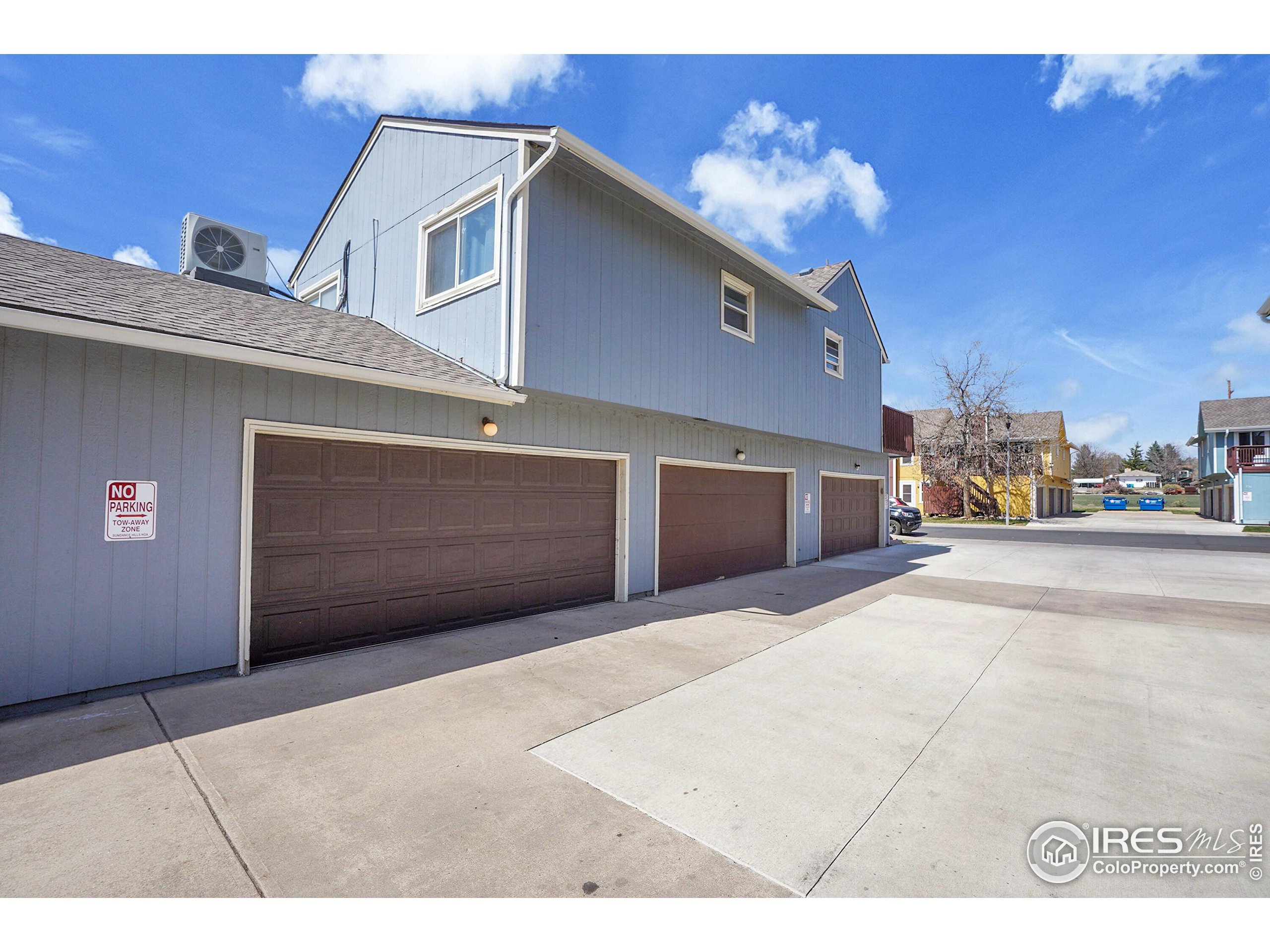 325 Sundance Cir N B