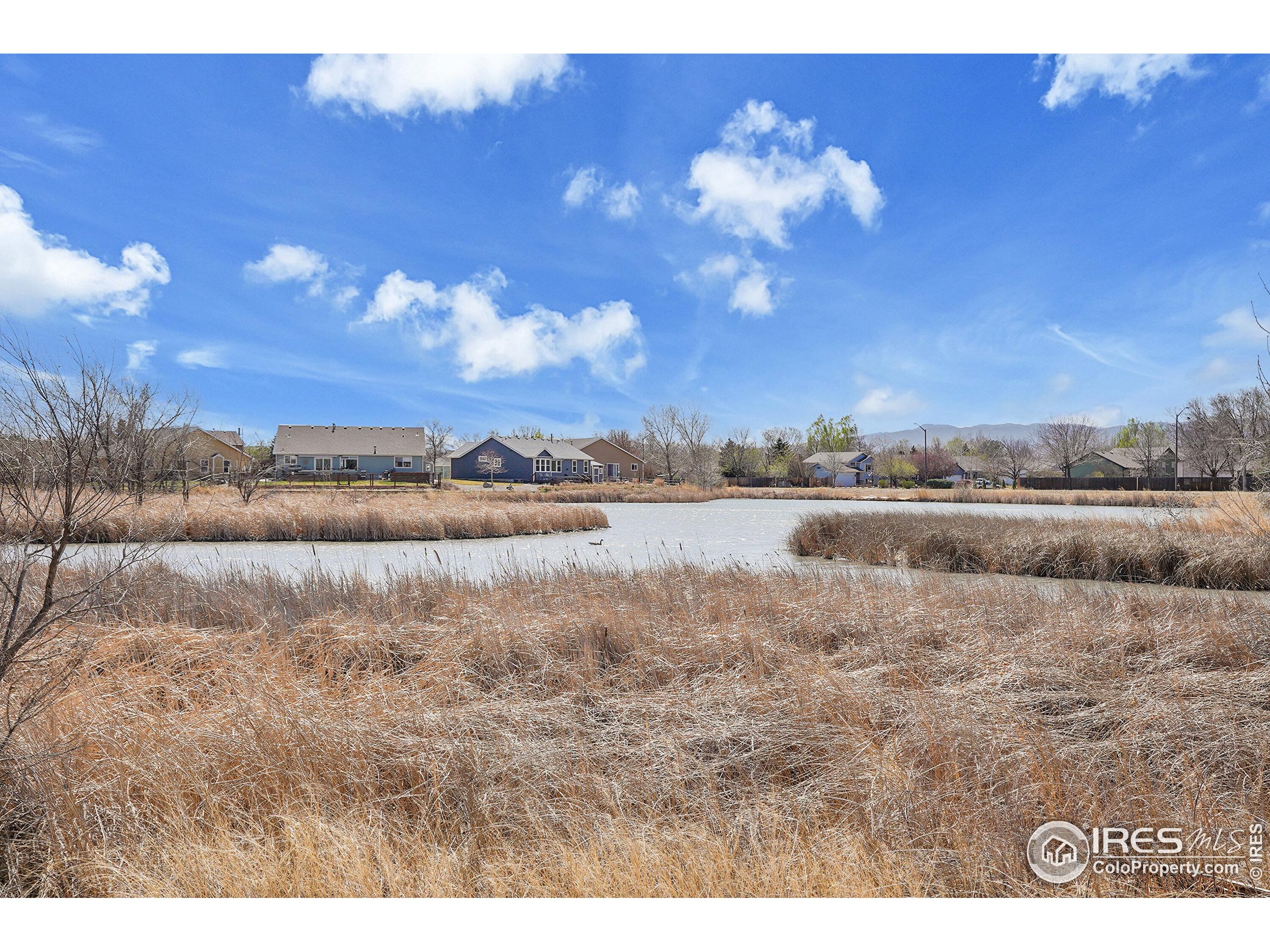 325 Sundance Cir N B