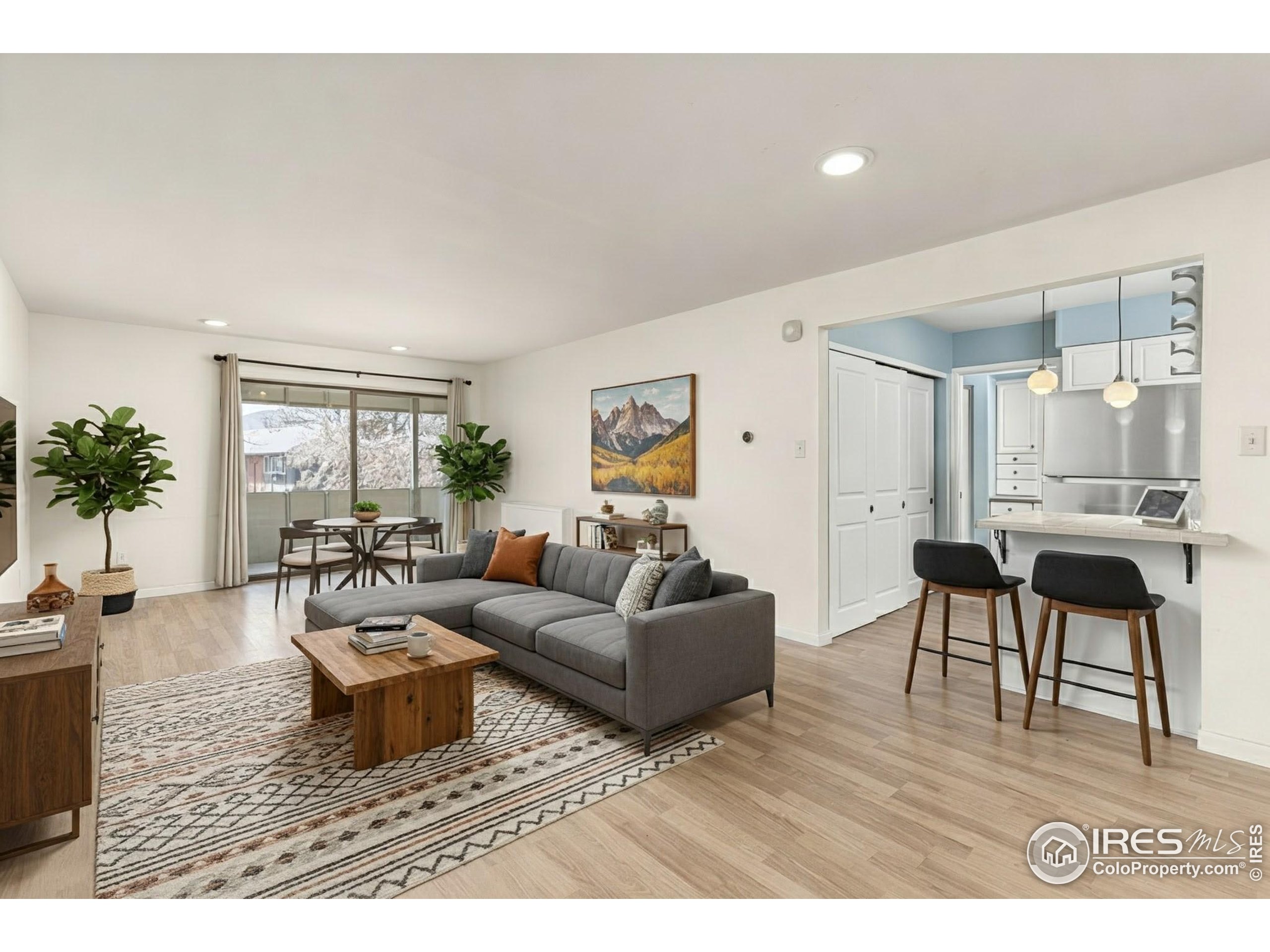 2227 Canyon Blvd 306A