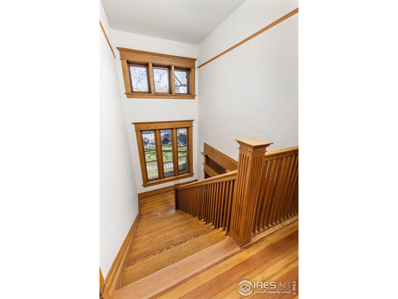 329 Bross St