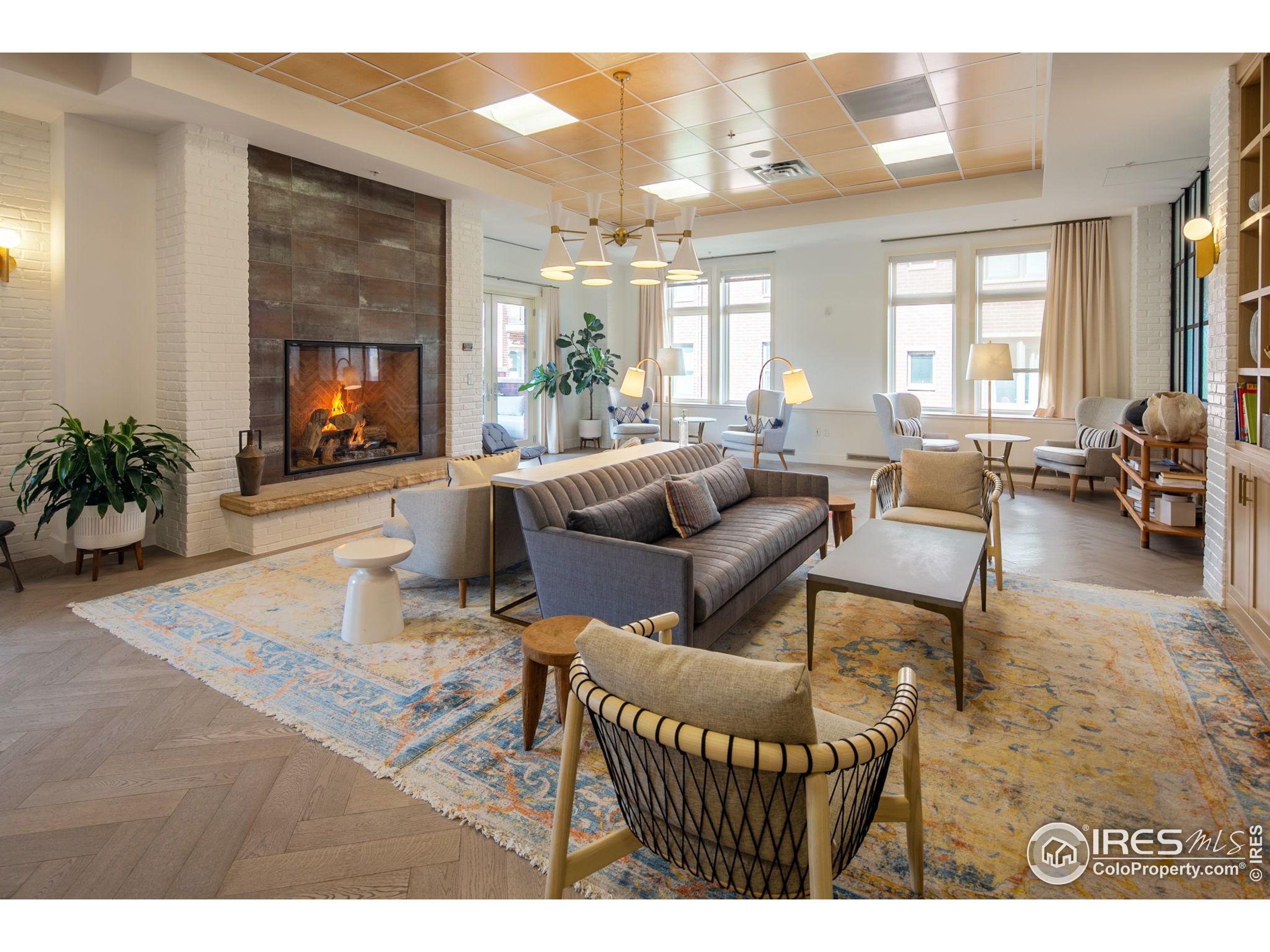 3601 Arapahoe Ave D-422