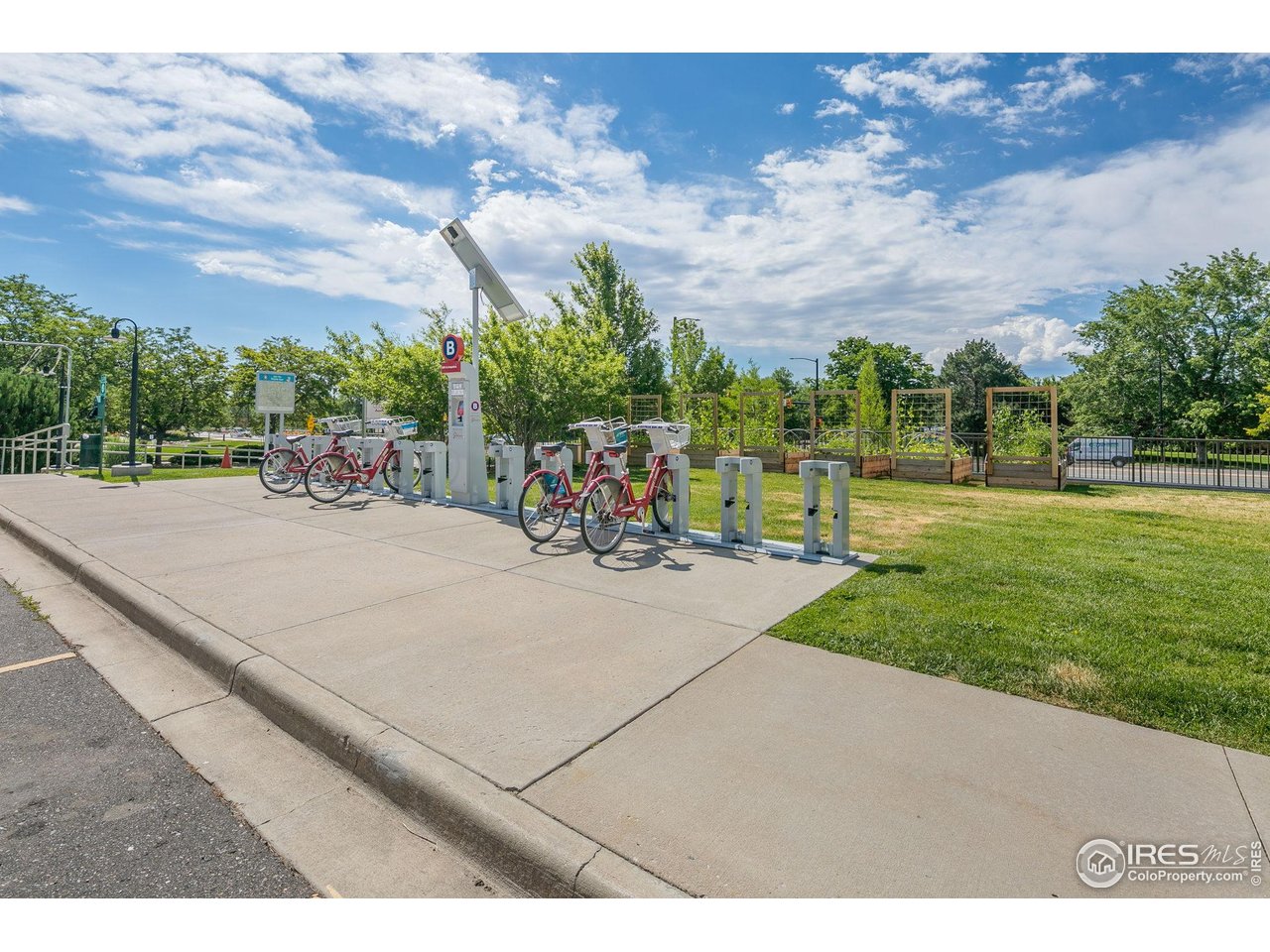 3601 Arapahoe Ave D-422