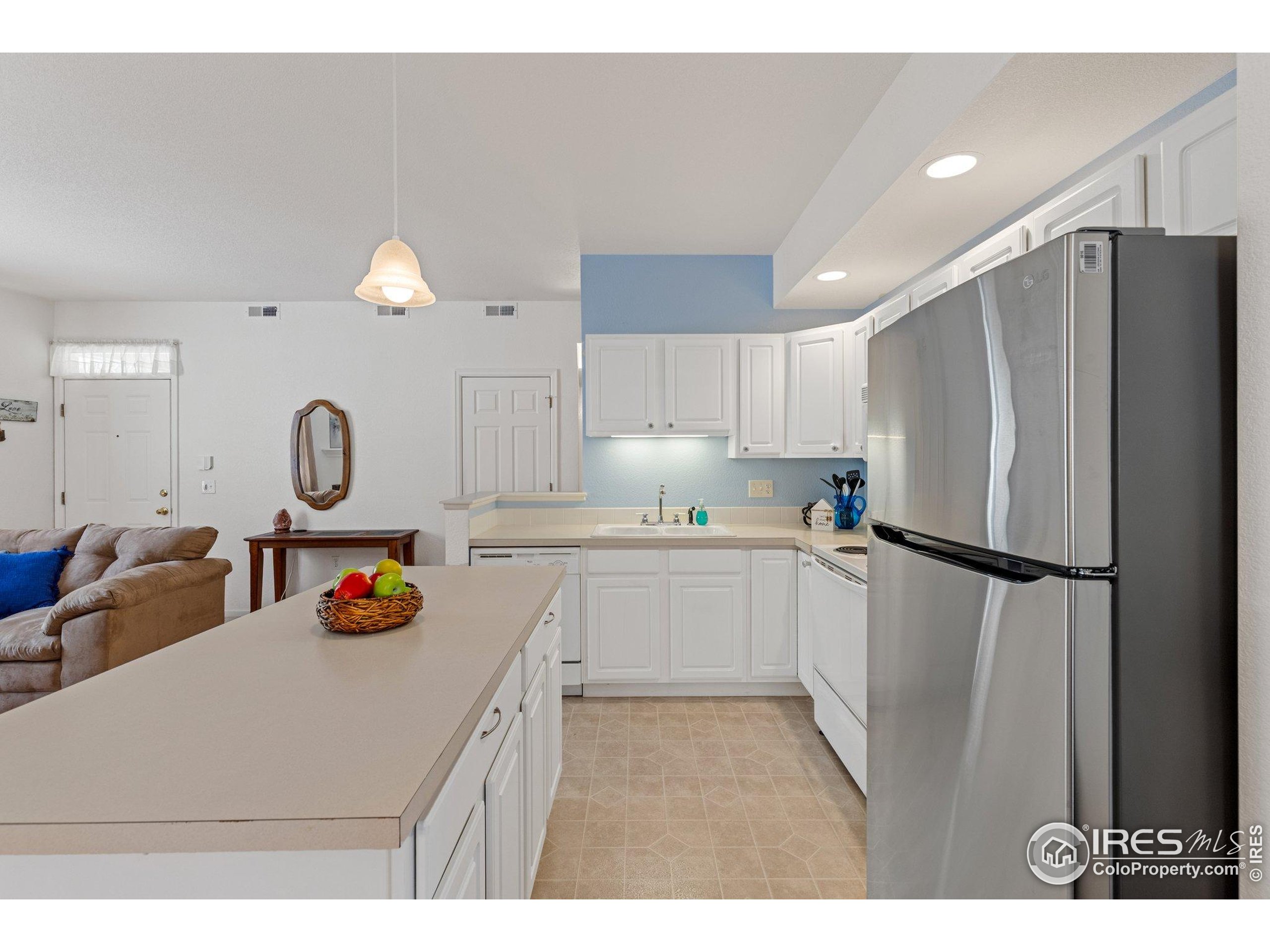 640 Gooseberry Dr 1103