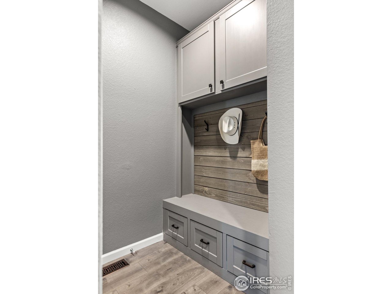 6021 Croaking Toad Dr