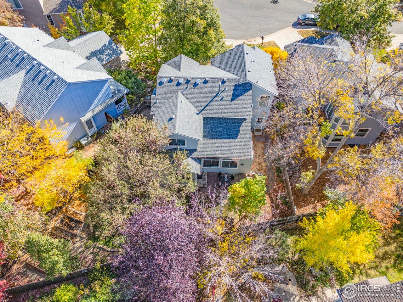 4575 Maple Ct