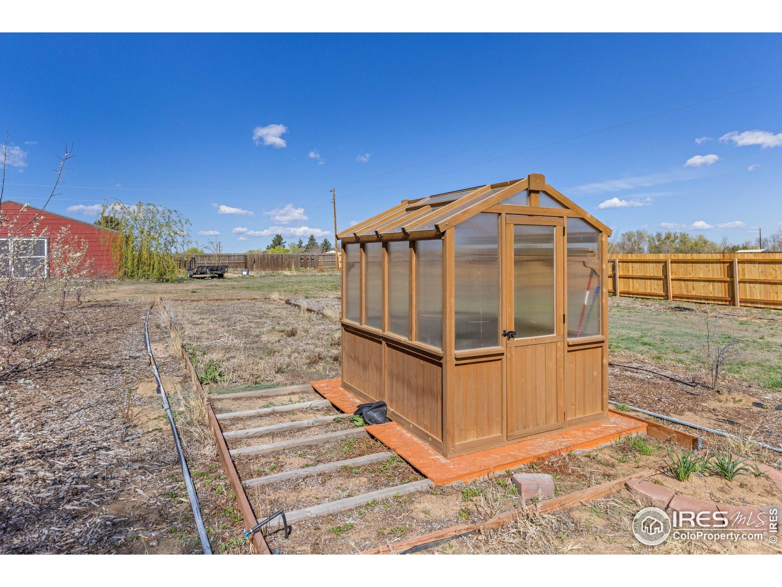 9951 Sierra Vista Rd