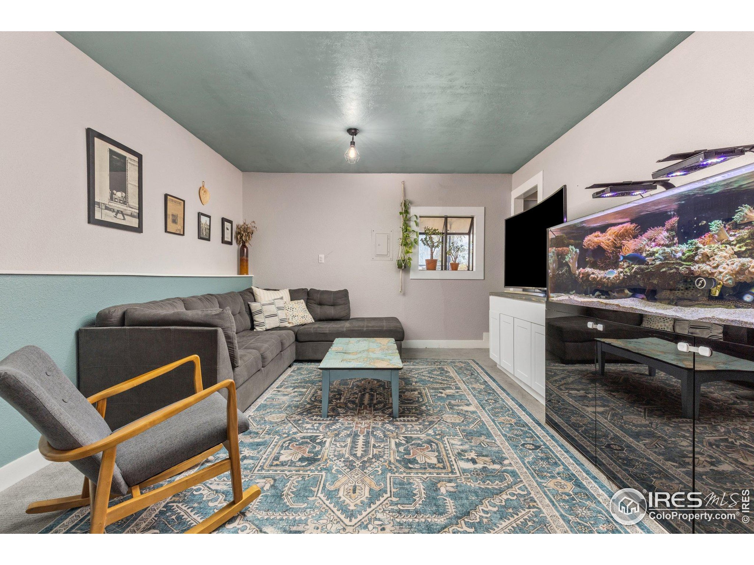 9951 Sierra Vista Rd