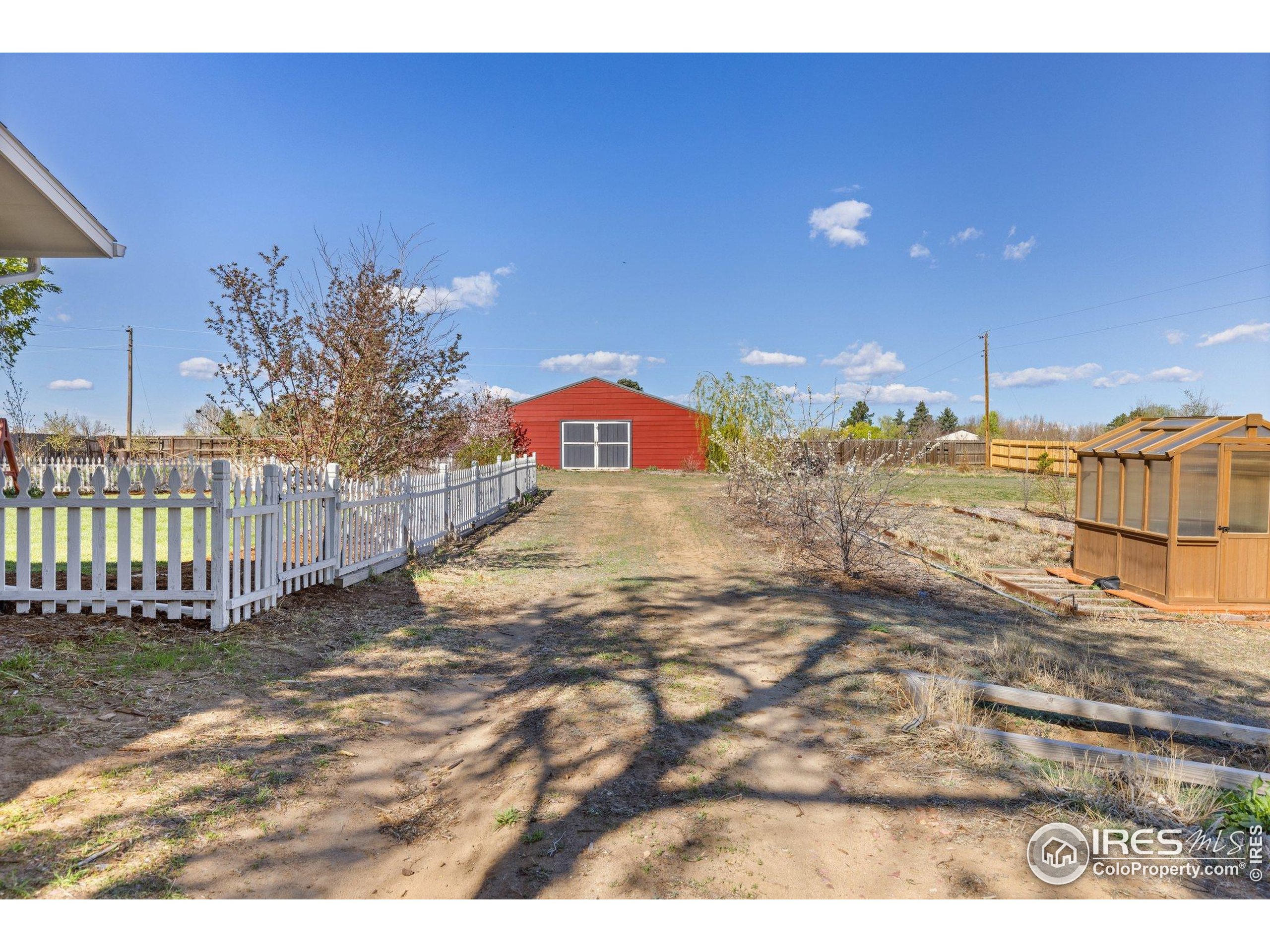 9951 Sierra Vista Rd