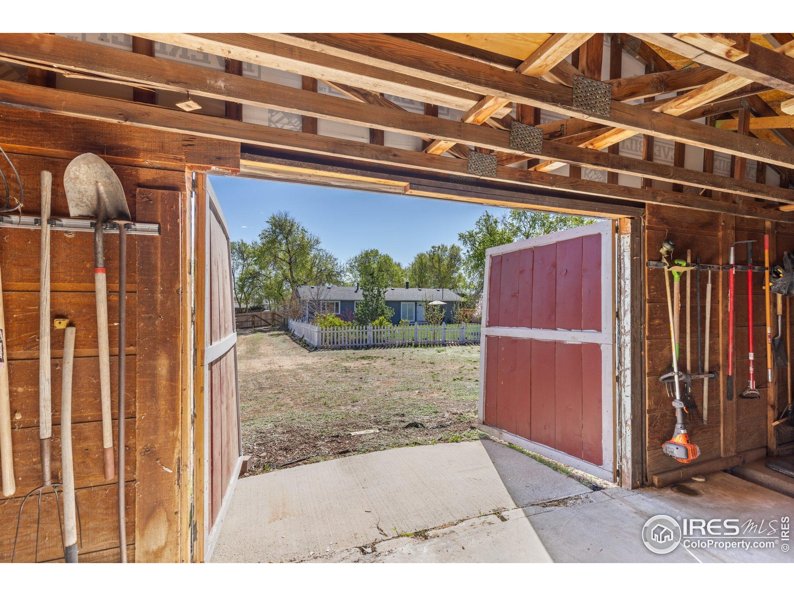 9951 Sierra Vista Rd