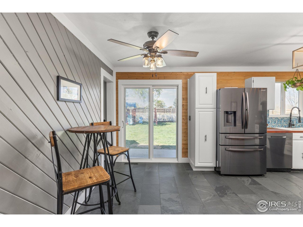 9951 Sierra Vista Rd