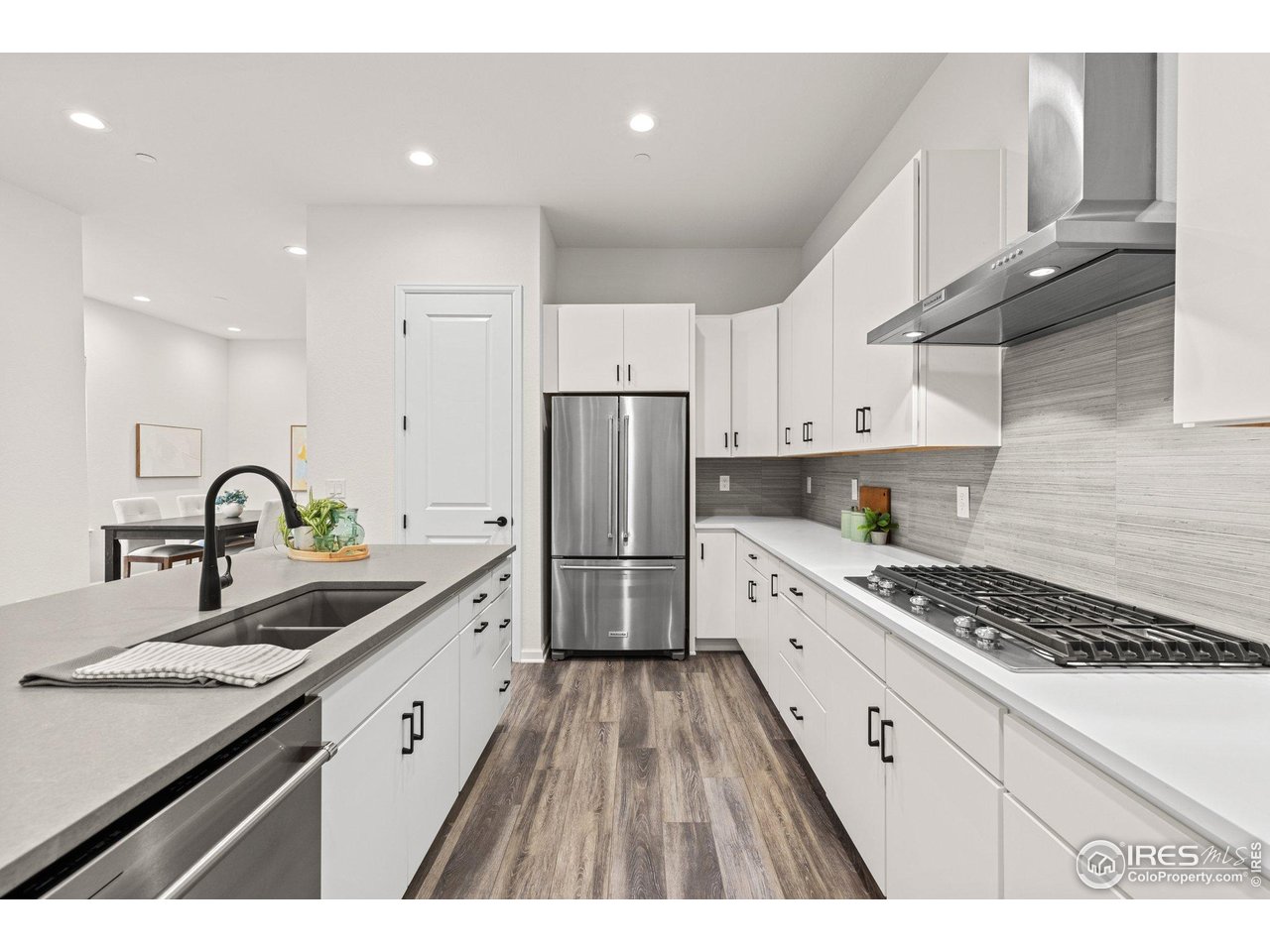 735 Discovery Pkwy