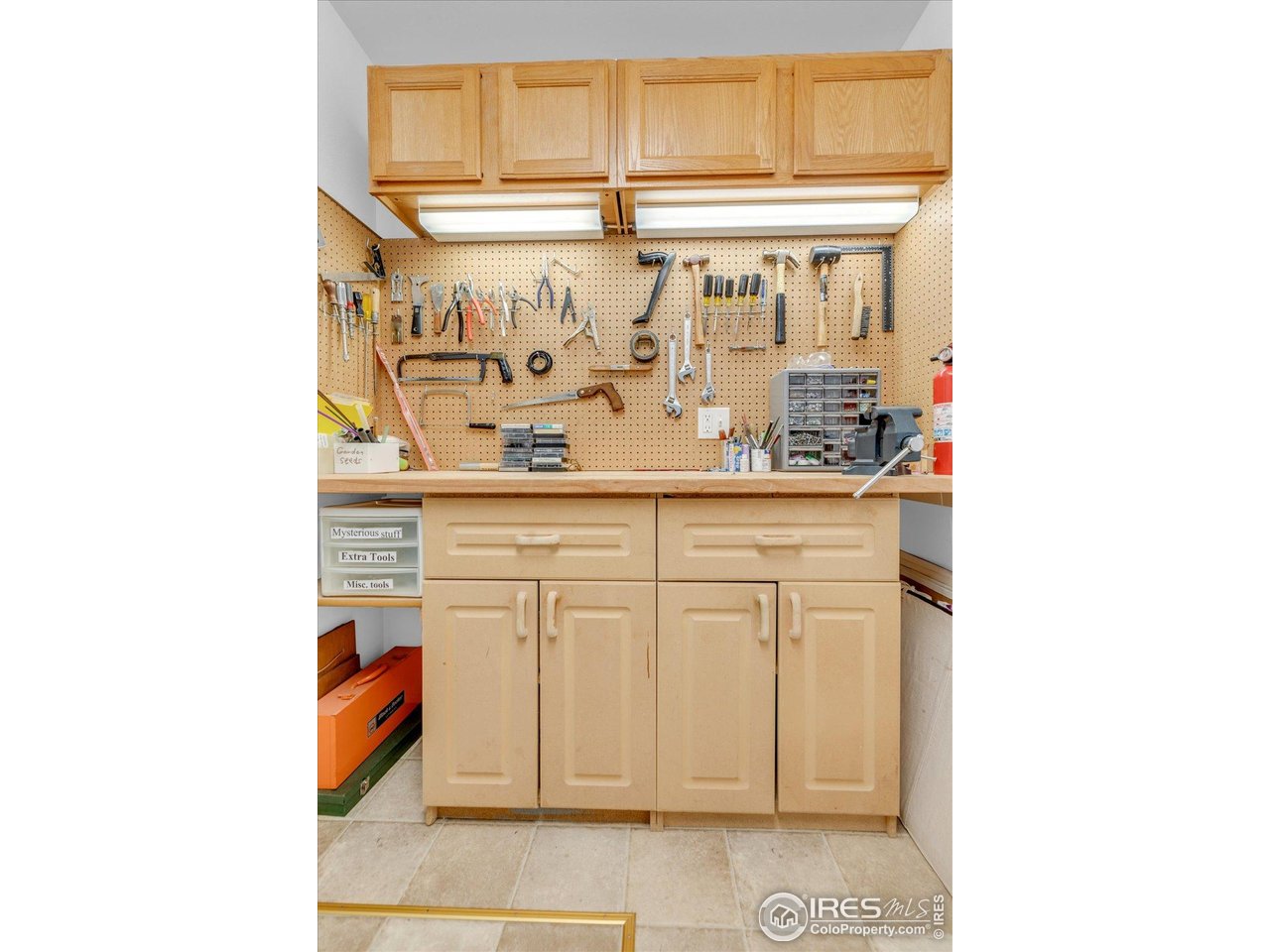 195 S 35th St