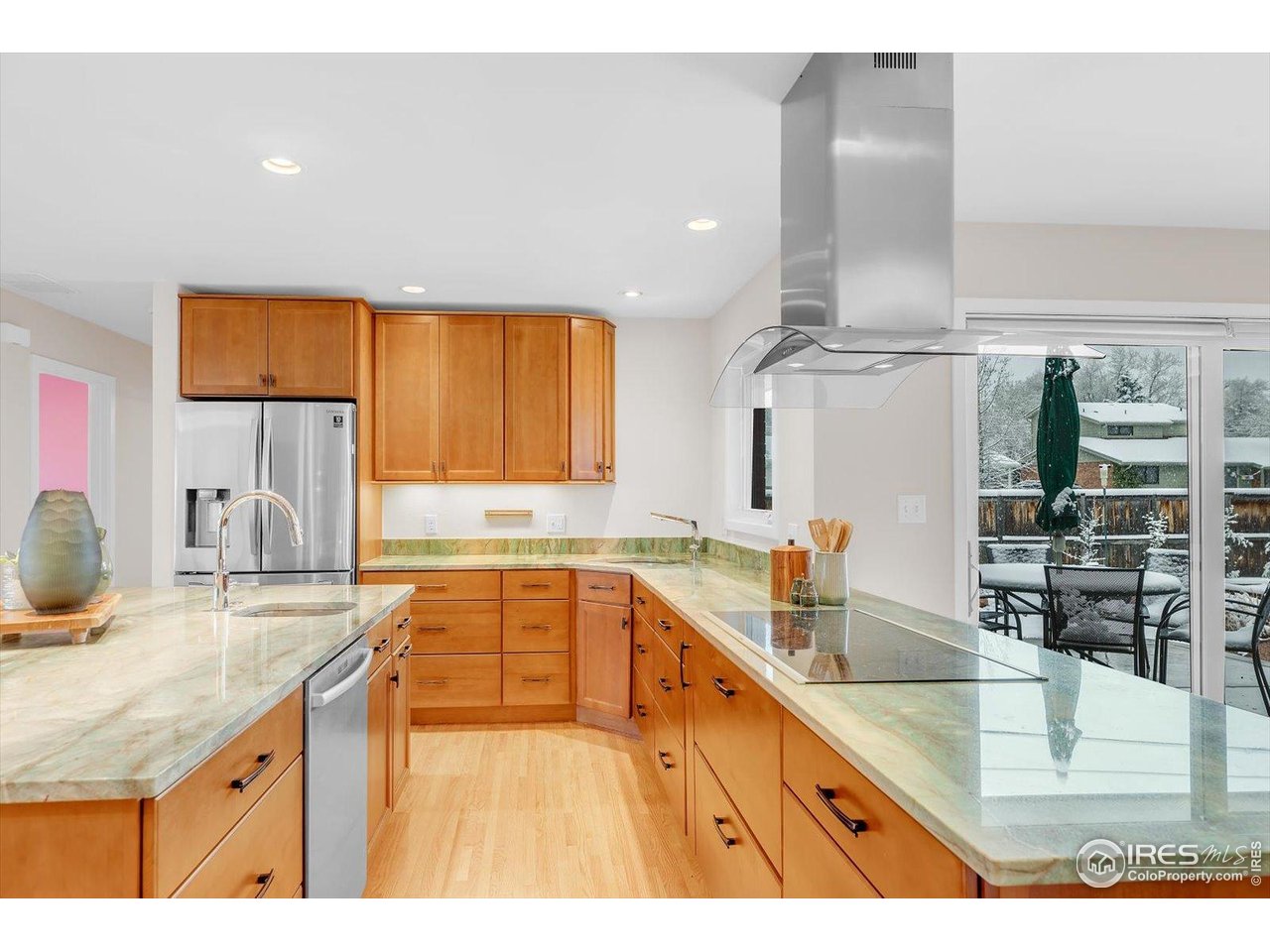 195 S 35th St