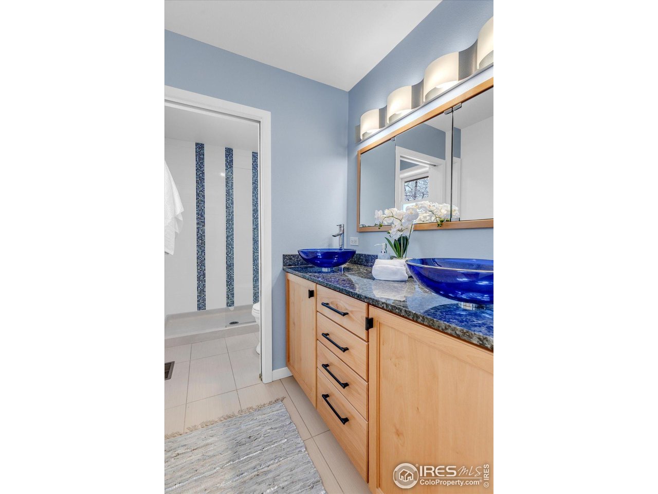 195 S 35th St