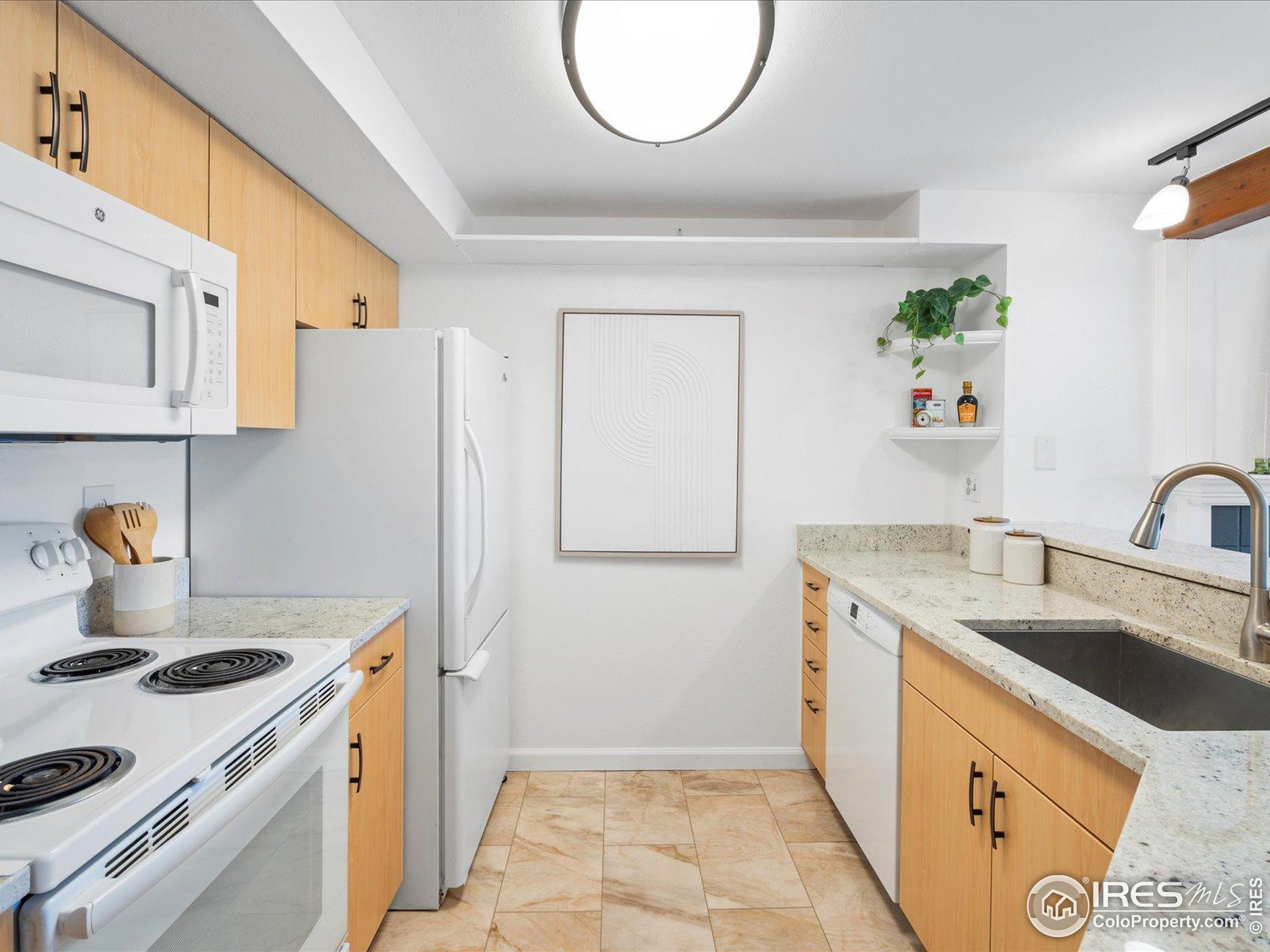 40 S Boulder Cir Unit: 4033