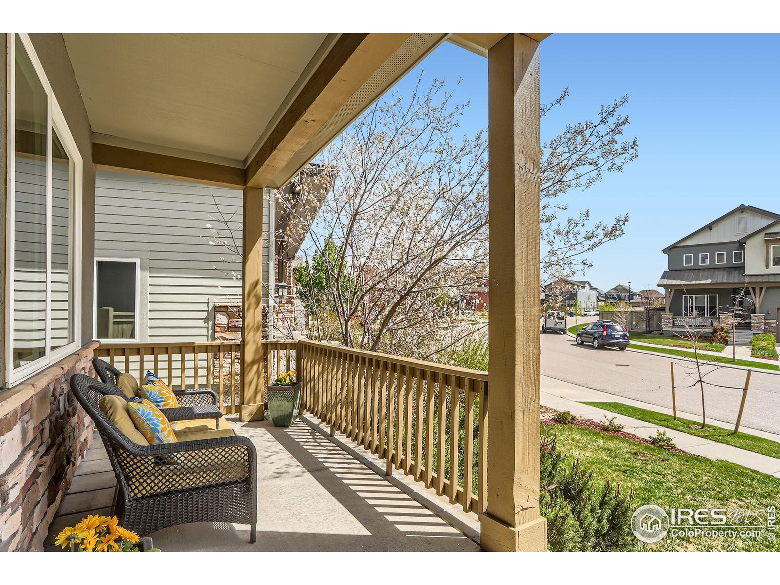 1833 Sweet Clover Ln