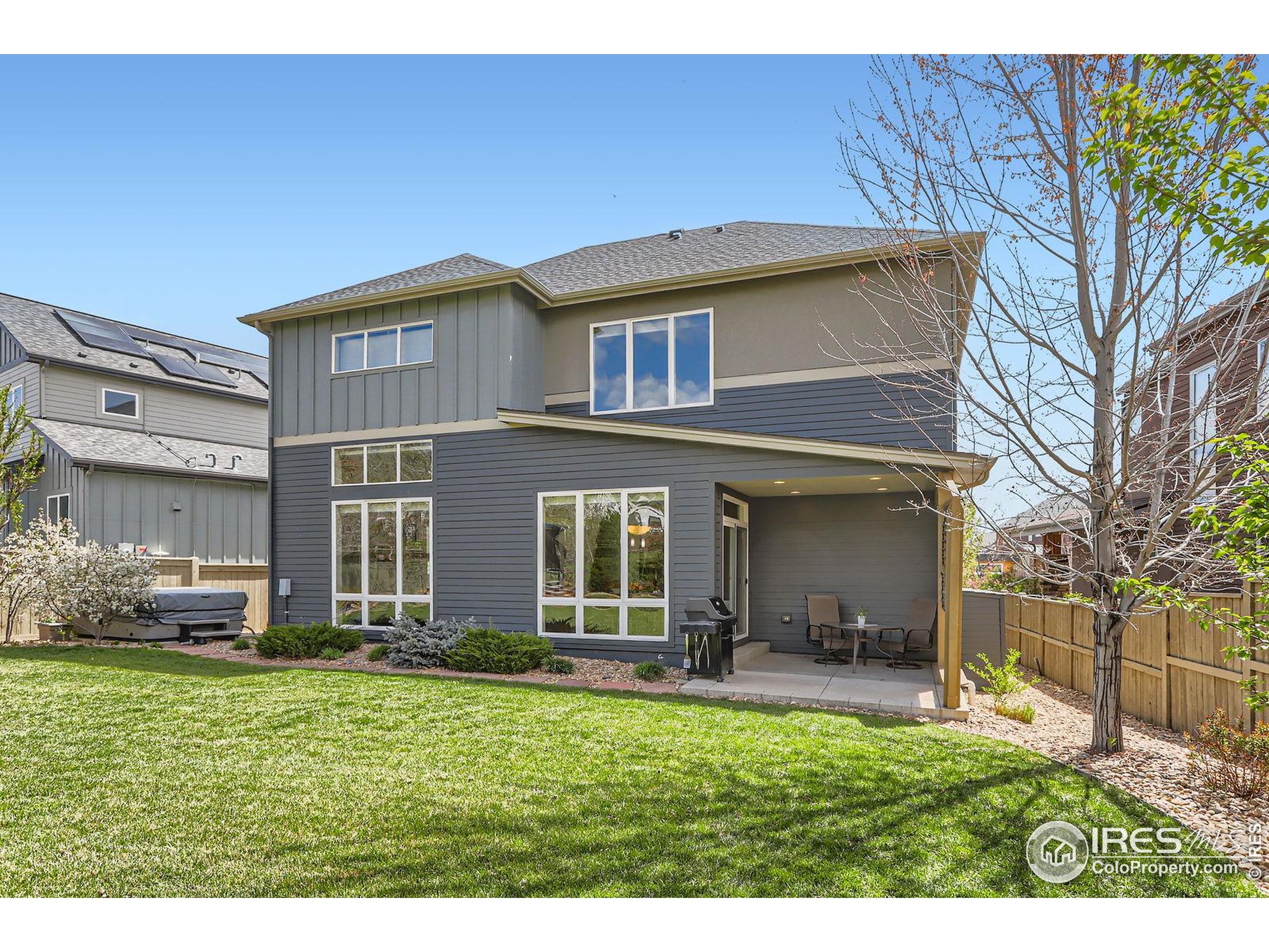 1833 Sweet Clover Ln