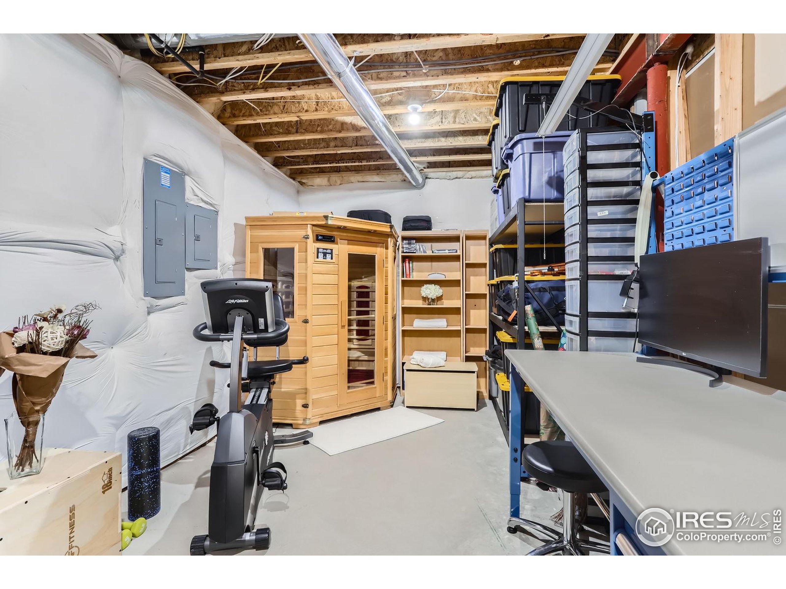 1833 Sweet Clover Ln