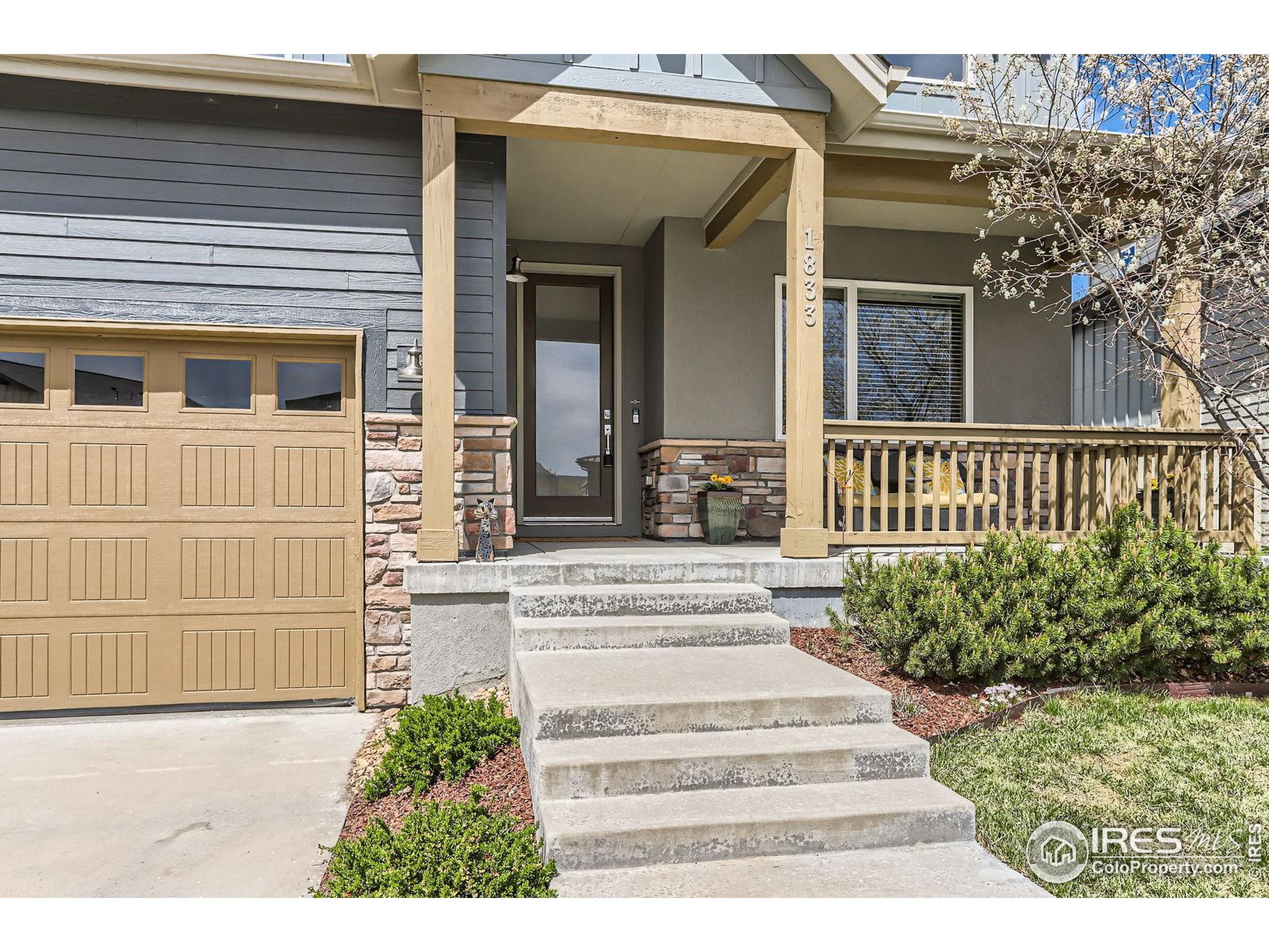 1833 Sweet Clover Ln